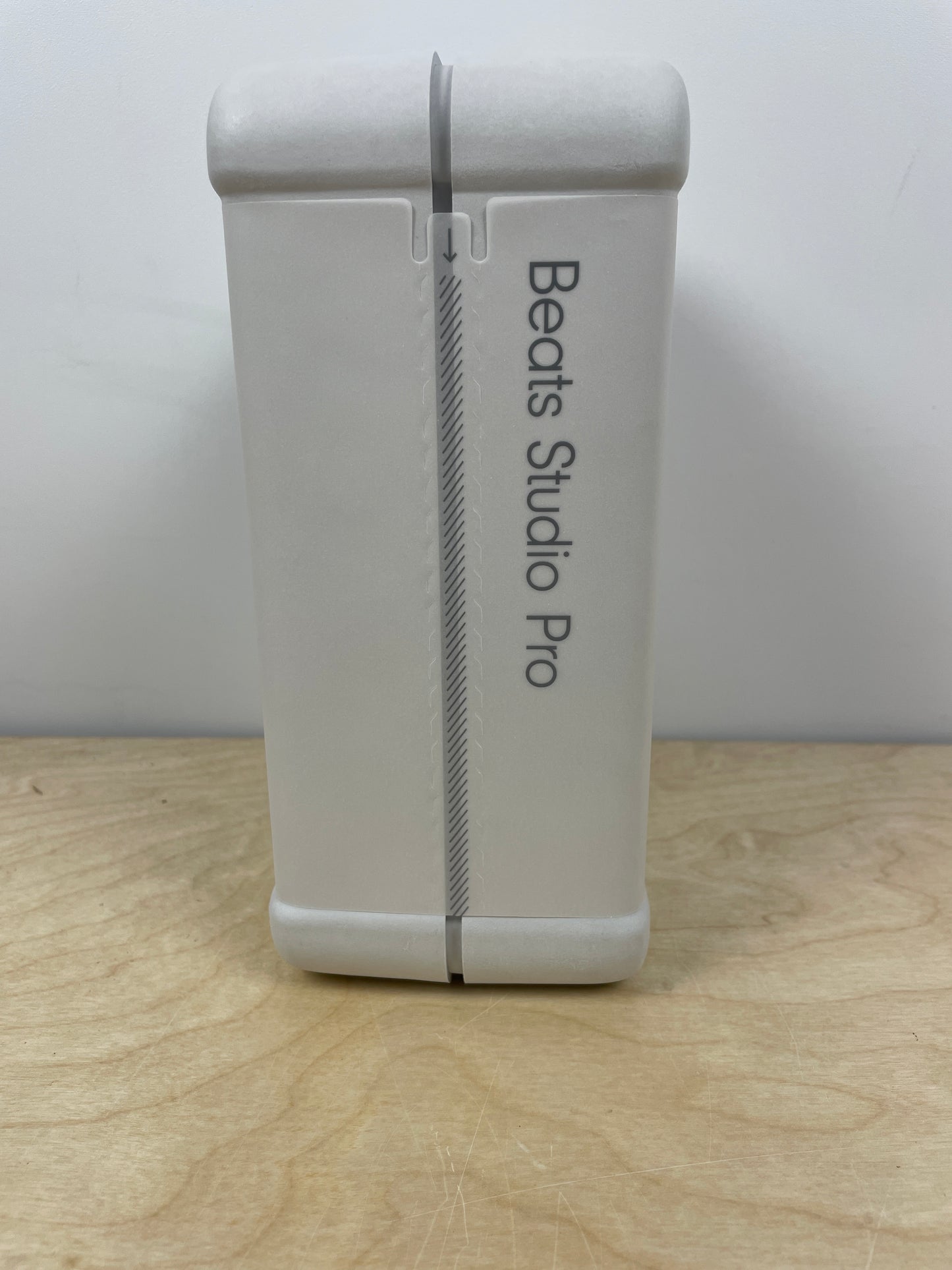 Beats Studio Pro - Wireless Bluetooth Noise Cancelling Headphones