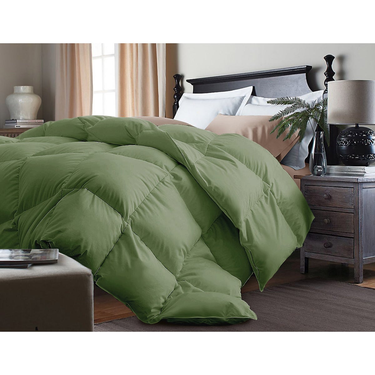 NEW - Microfiber Down Alternative Comforter Full/Queen Green