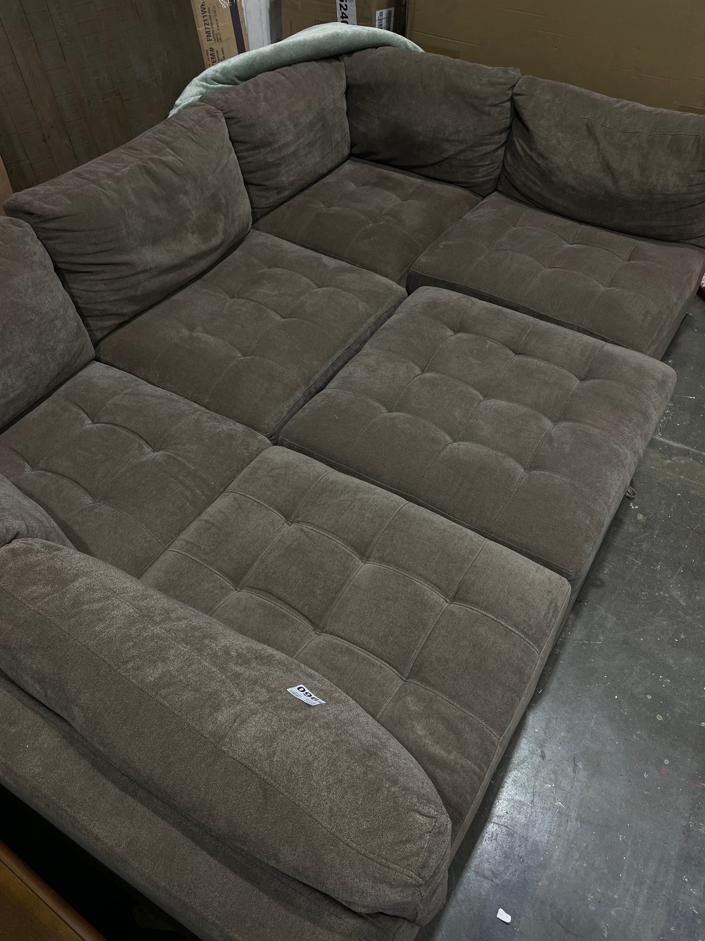 Thomasville Tisdale Fabric Sectional with Storage Ottoman - Brown