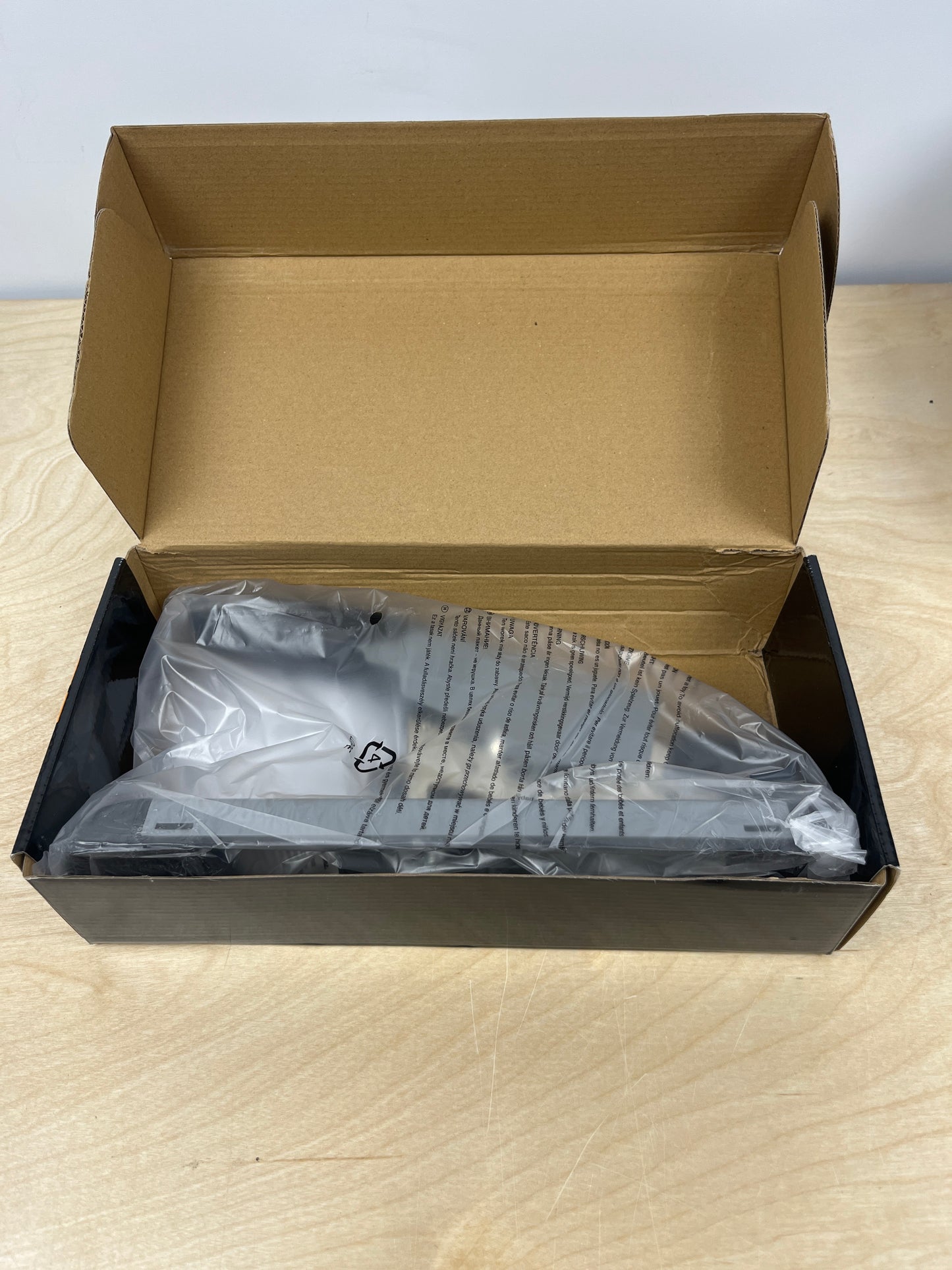 Swingline Heavy Duty Stapler, 160 Sheet Capacity, Jam Free, Metal, Black and Gray (39005) - Retail $34