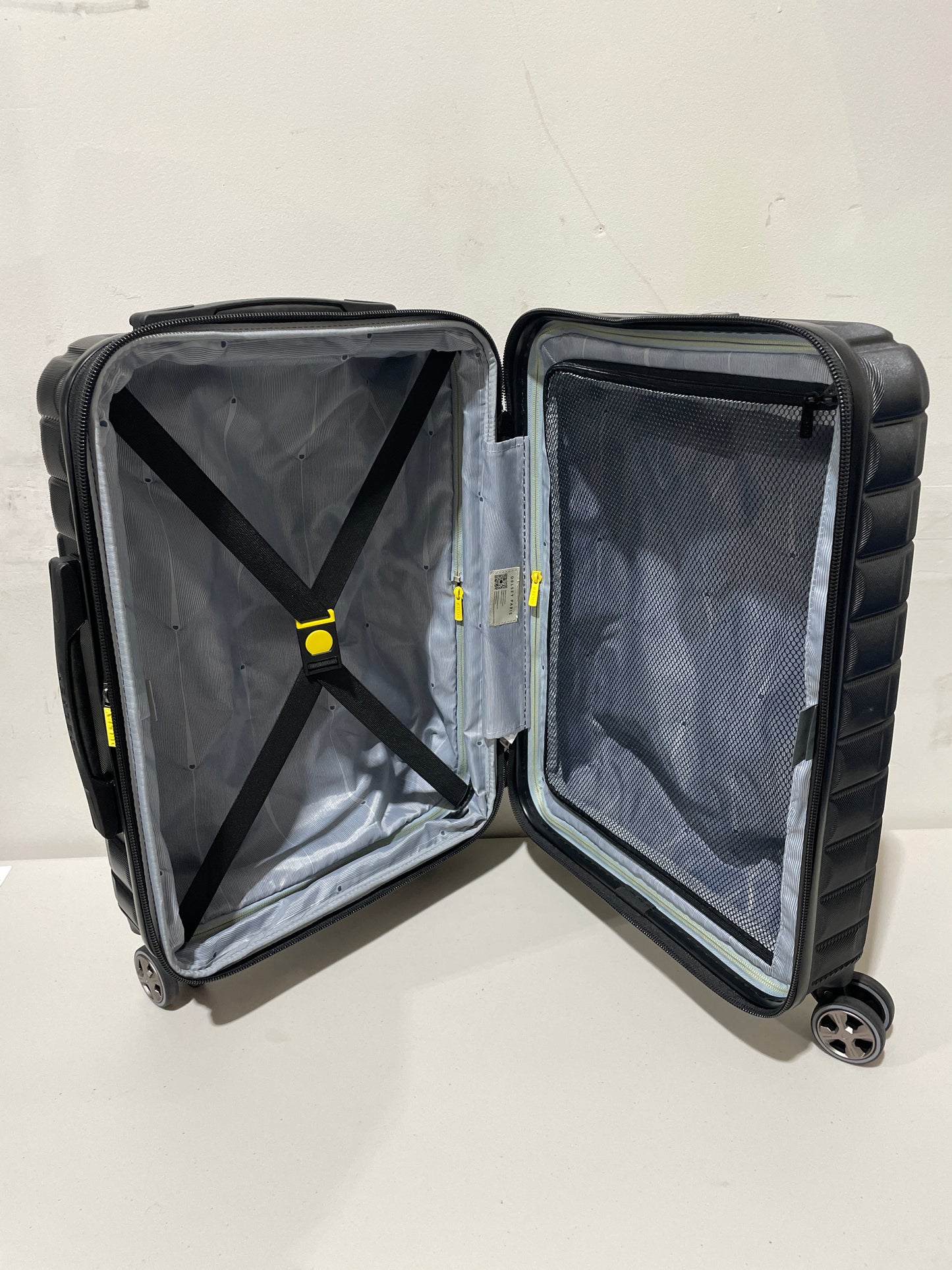 Delsey Paris Horizon Carry-on Black