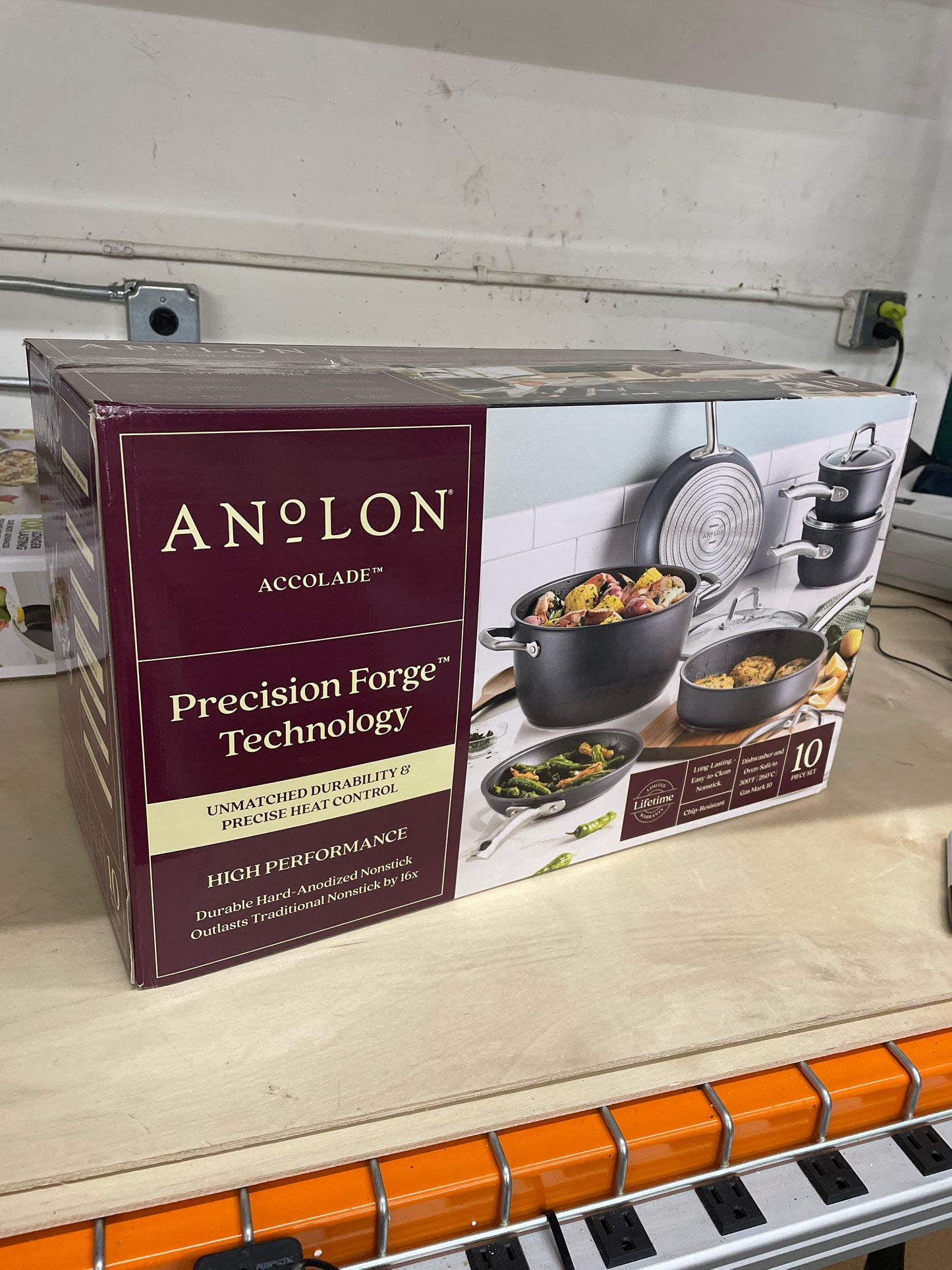 Anolon Accolade 10-piece Non-Stick Cookware Set - Retail $250