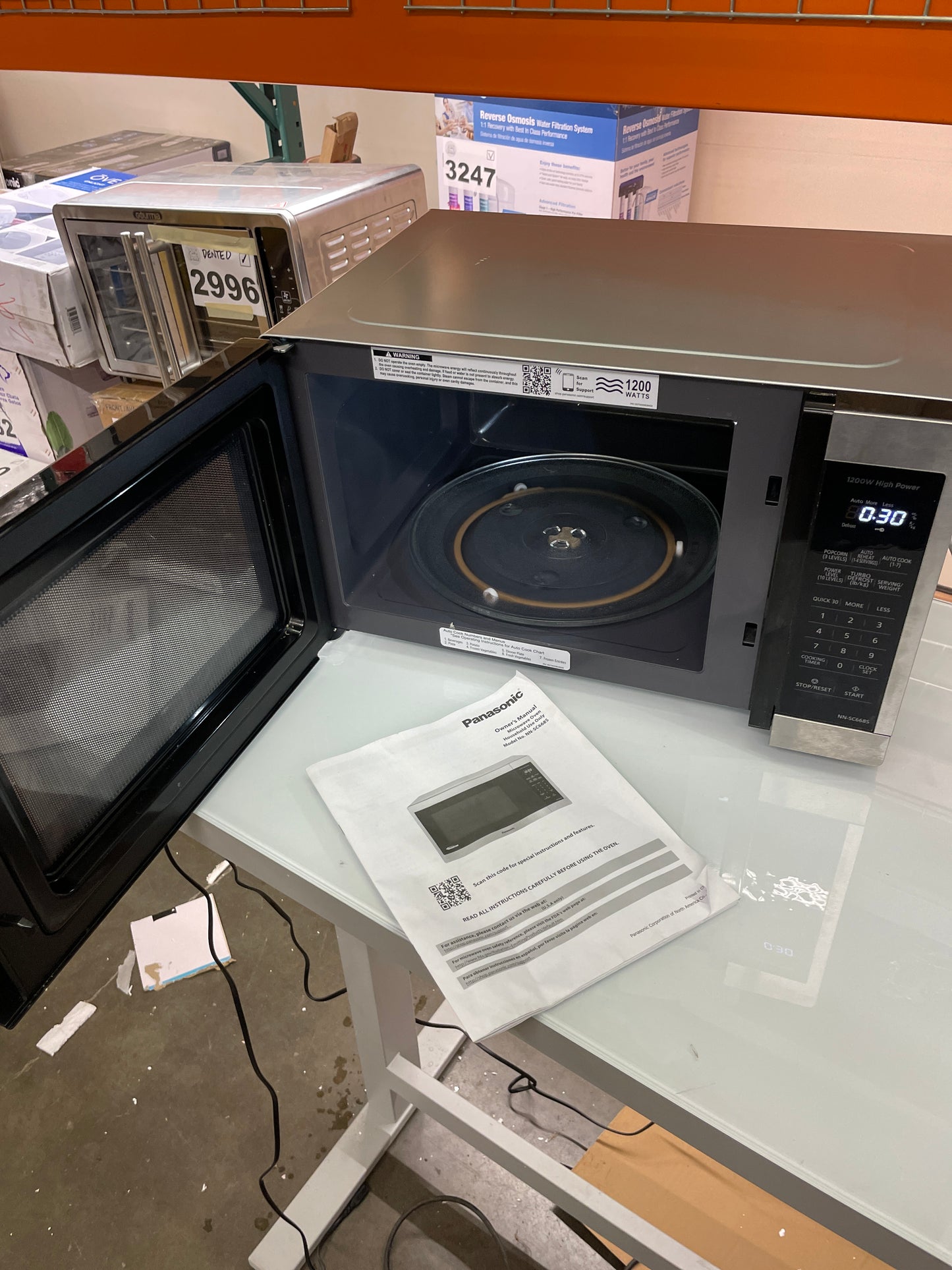 Panasonic 1.3CuFt Stainless Steel Countertop Microwave Oven NN-SC668S - Retail $149