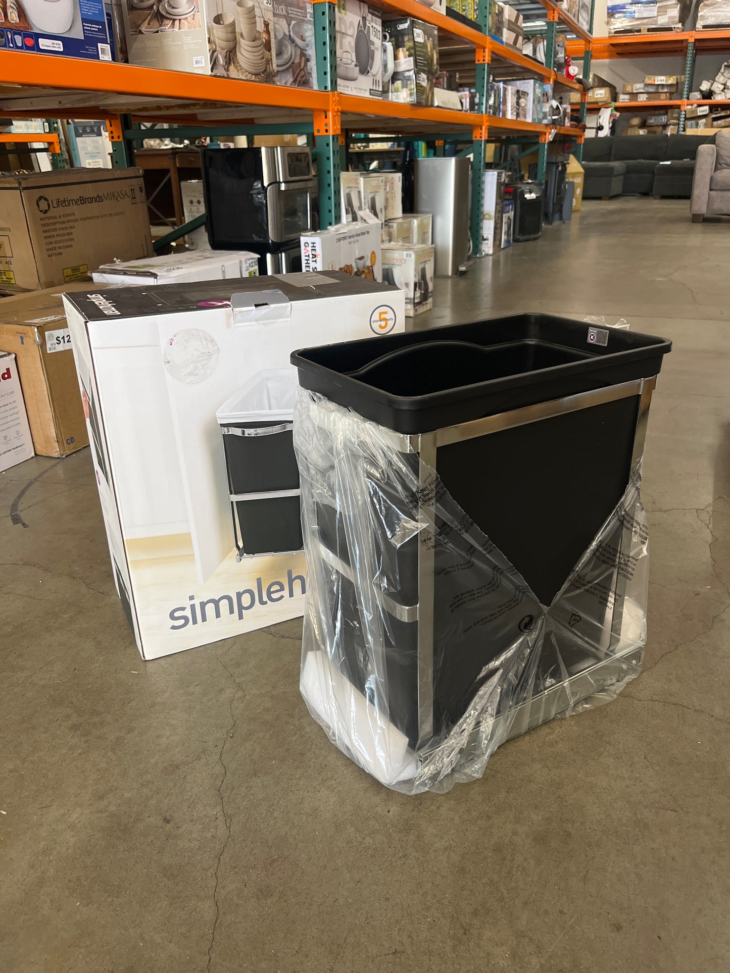 simplehuman 30L Under Counter Pull-out Can and 40-pack Custom-fit Liners - Retail $80