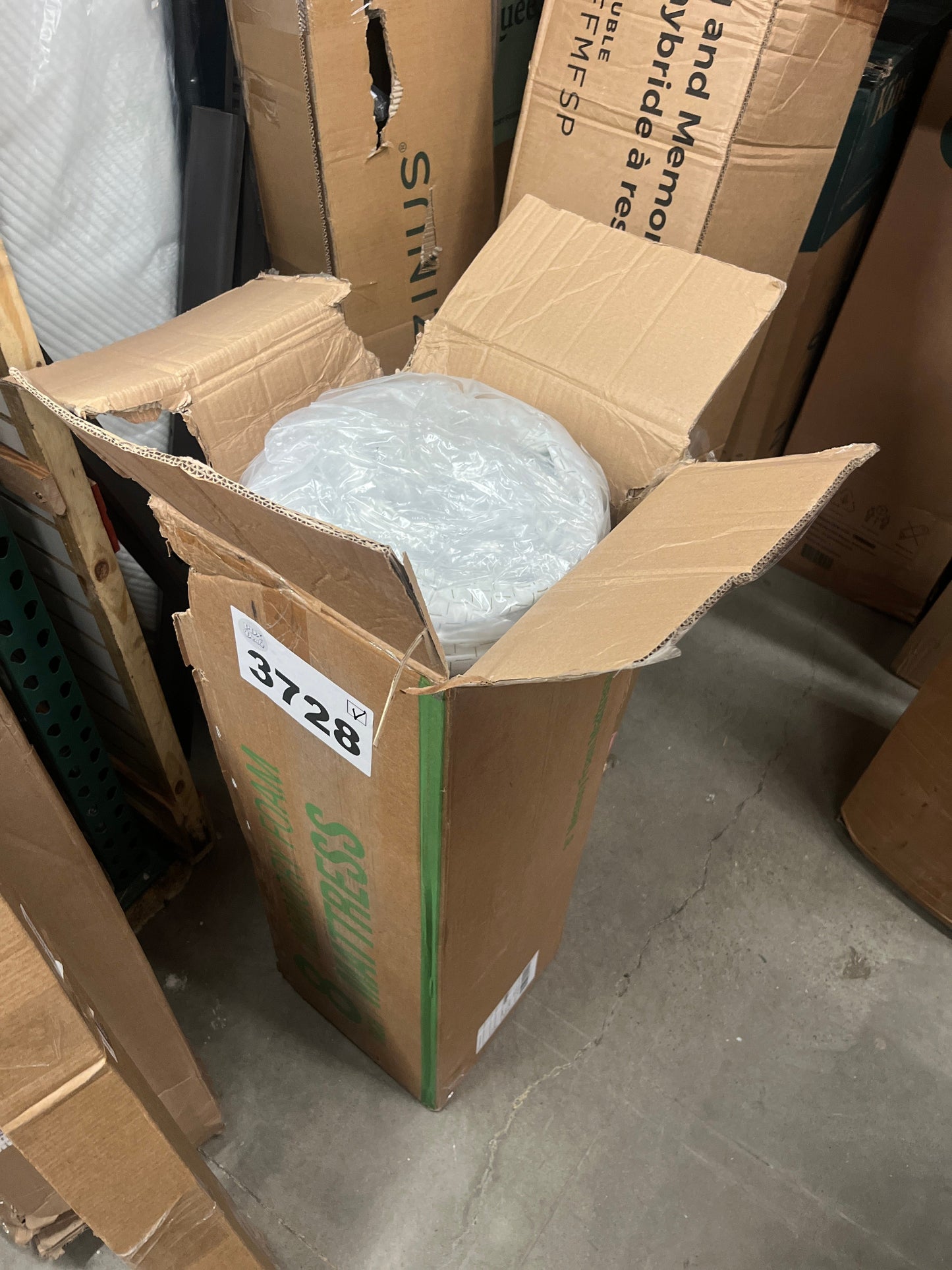 Airdown Twin Mattress, 8 Inch Memory Foam Mattress in a Box for Kids with Breathable Bamboo Cover, Medium Firm Green Tea Gel Mattress for Bunk Bed, Trundle Bed, CertiPUR-US Certified, Made in USA - Retail $169