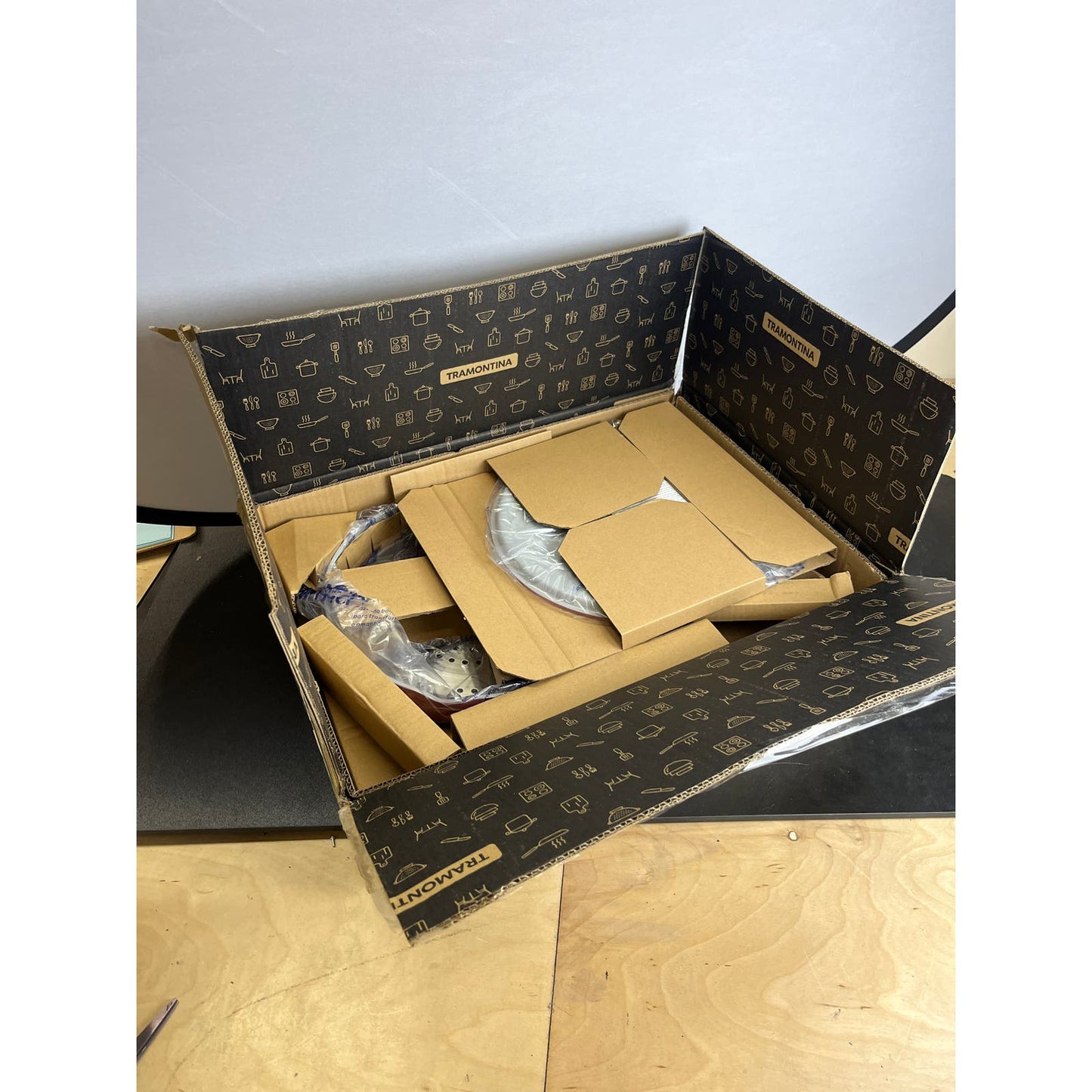 NEW - Tramontina Red 5-Quarter All in One Pan Set - Retail $54