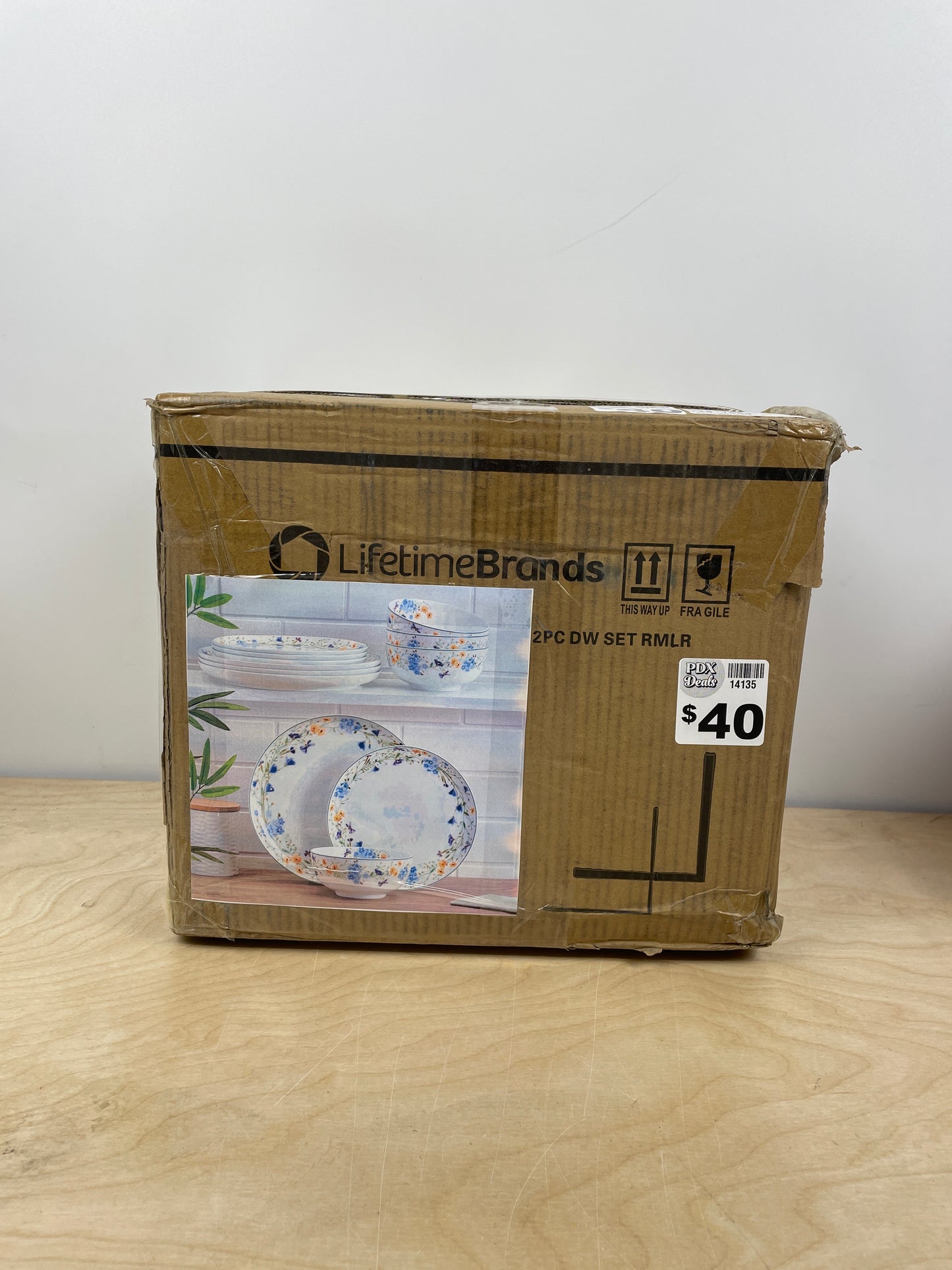 Mikasa Quinn 12-piece Bone China Dinnerware Set