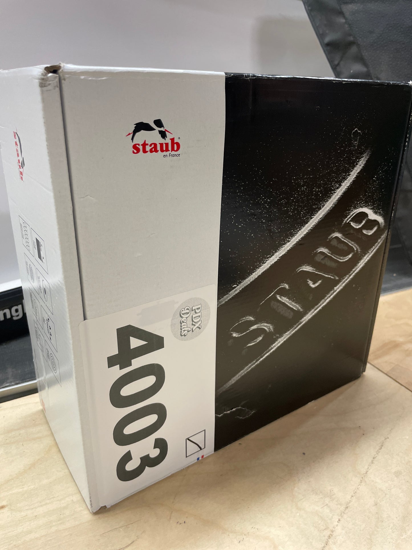 STAUB 5.5QT CAST IRON - Retail $249