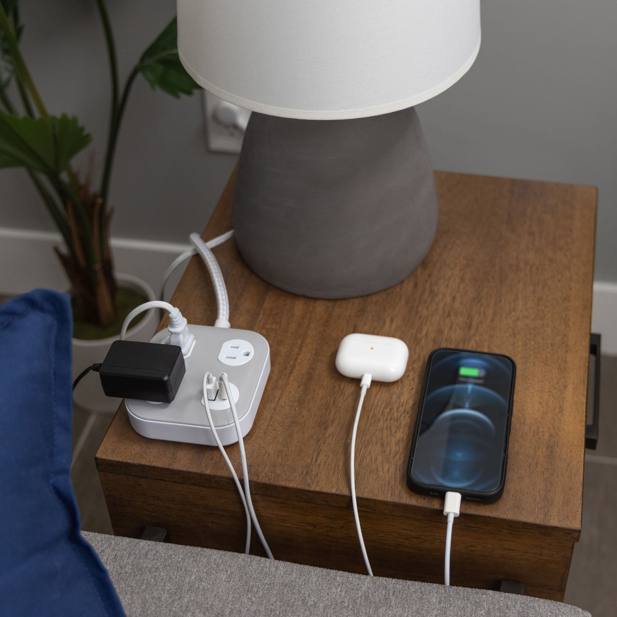 UltraPro Elite 3-Outlet Charging Station, 2-pack