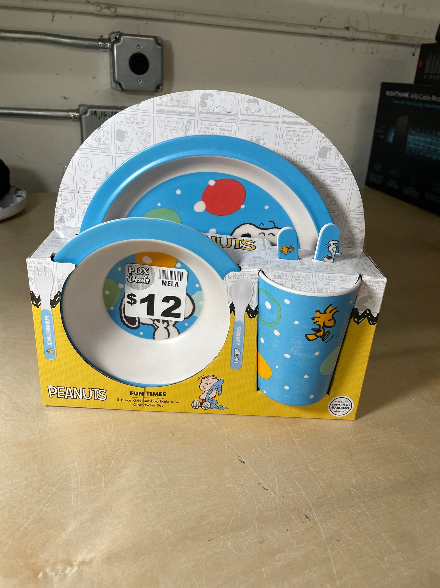 NEW - Peanuts Fun Times 5 Piece Kid's Bamboo Melamine Dinnerware Set in Blue