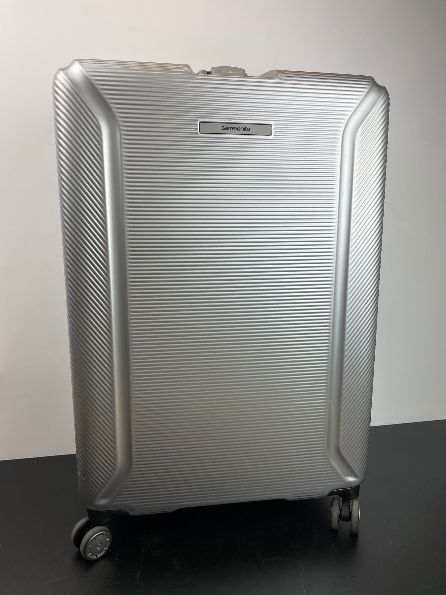 SAMSONITE ELEMENT XLT 2PC - Retail $199