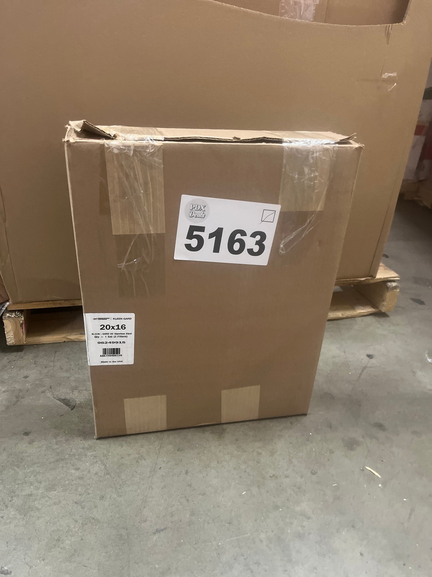 Kleen-Gard High Efficiency Commercial Kitchen Hood Filter, Range Hood Baffle Grease Filter for Restaurant Kitchen Exhaust Hoods, 20H x 16W | Actual Size: 19.5H x 15.5W x 1.88D inches | (Pack of 2) - Retail $155