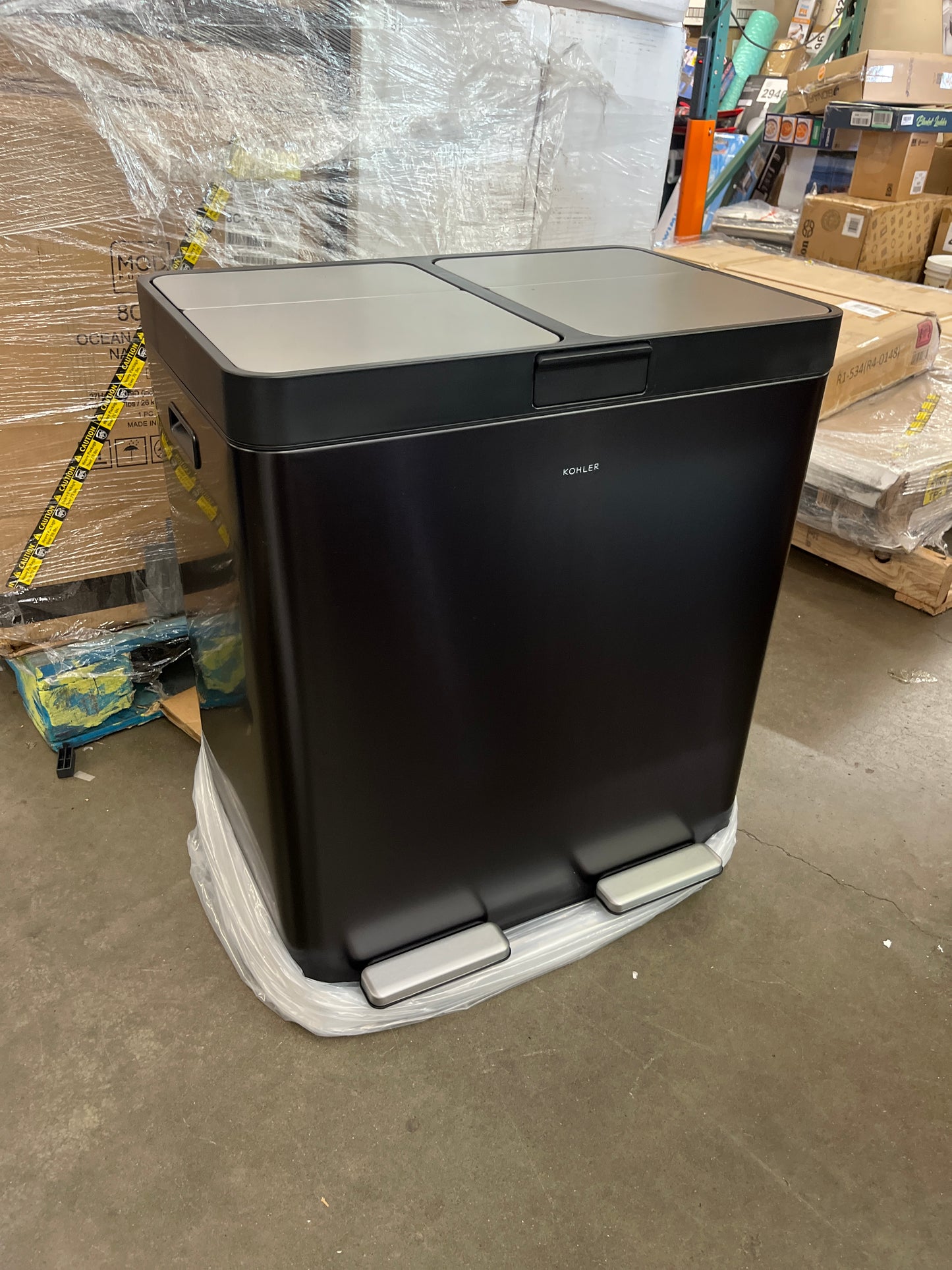 KOHLER 82L DUAL / BLK SS - Retail $199