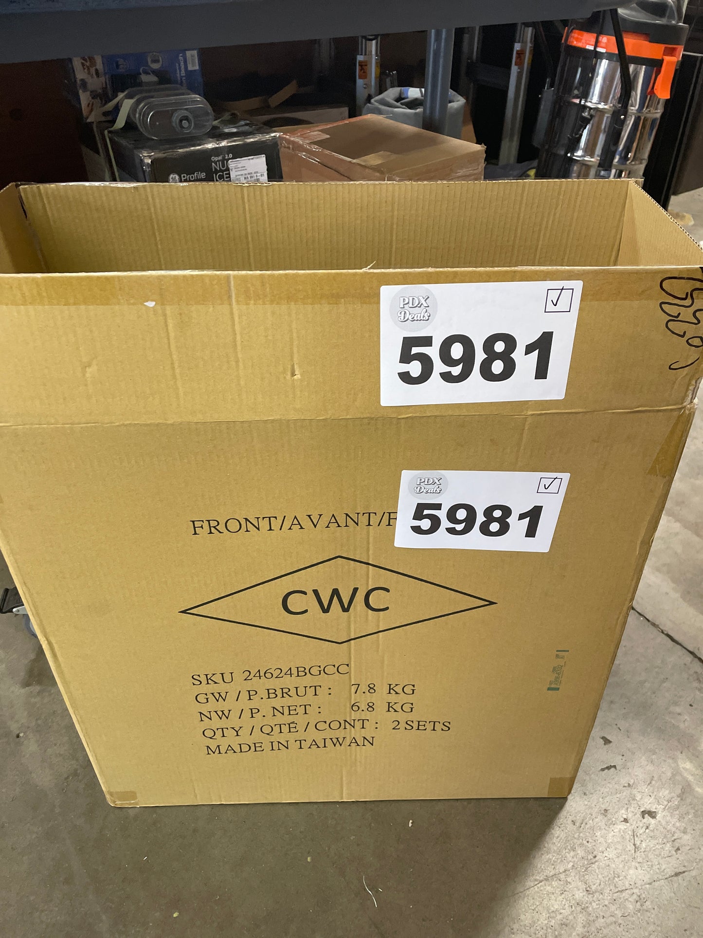 REVERSIBLE FOAM FLOORING - Retail $64