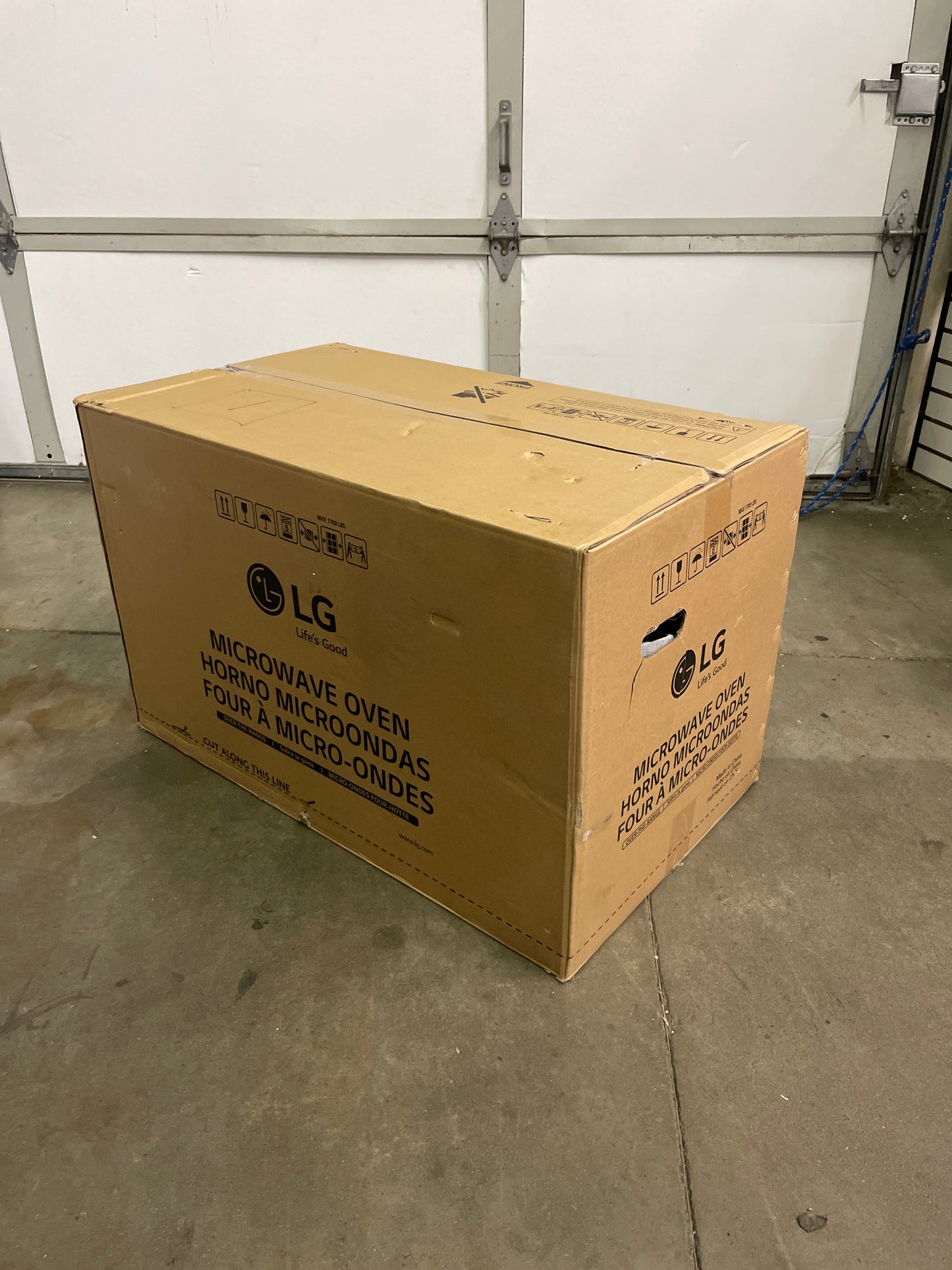 LG @ MHEC1737F 1.7CF OTR - Retail $799