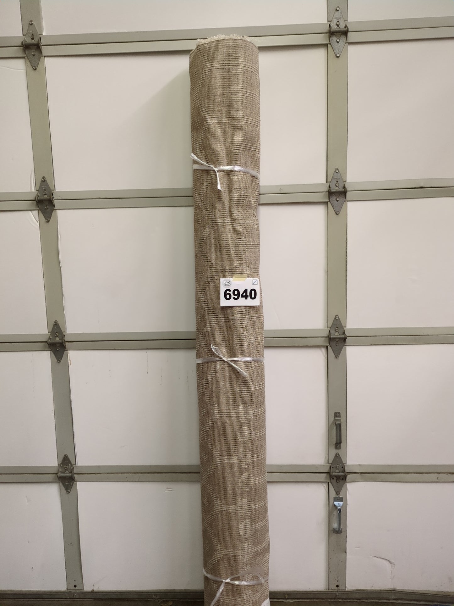 Livabliss Hapsburg Moroccan Shag Area Rug, 7'10" x 10'2, Beige - Retail $196