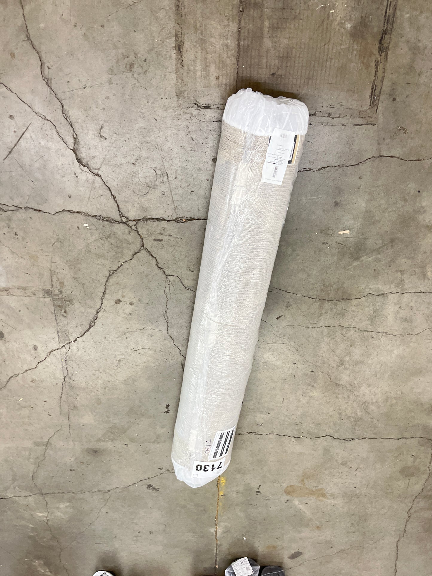 TV SHAG TILE GRY 5.3X7.5 - Retail $159