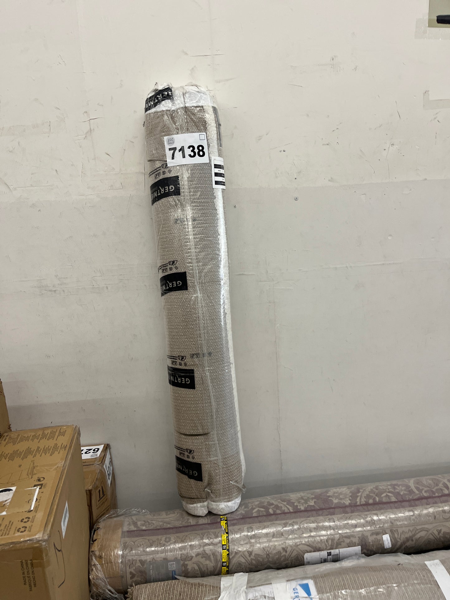 TV SHAG CREAM 5.3X7.5 - Retail $159