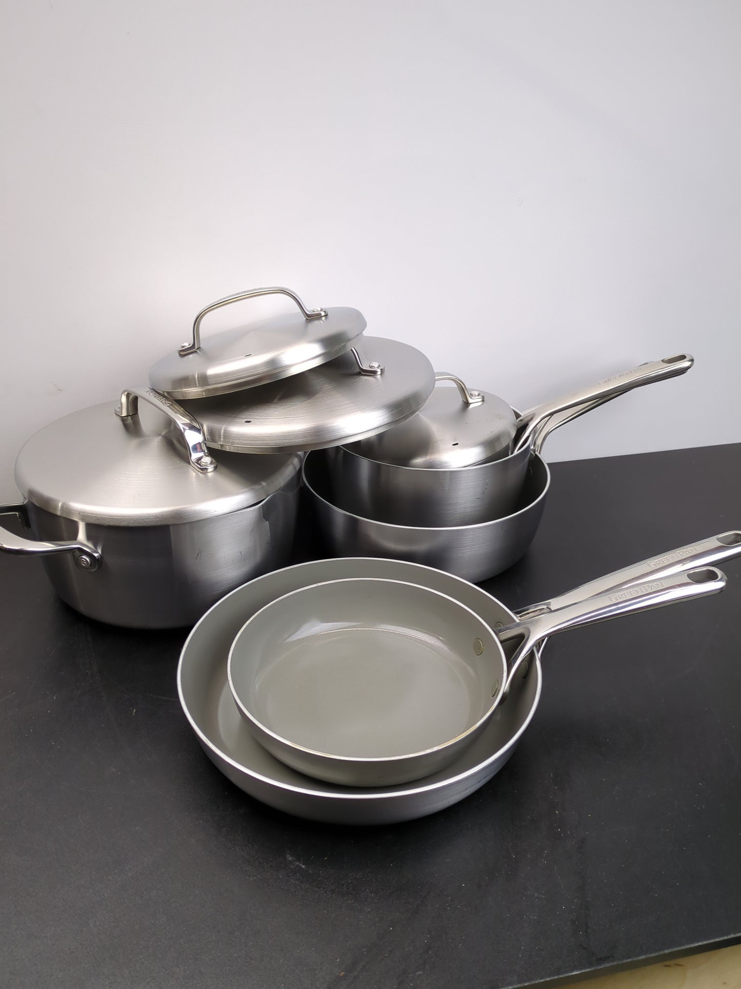 GREENPAN GP5 CERAMIC NON- - Retail $379