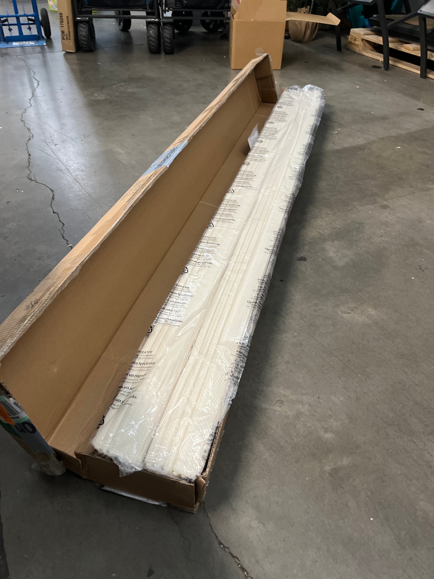 ZINUS Compack Fabric Covered Wood Slats, Bunkie Board, Box Spring Replacement, Natural, King - Retail $75