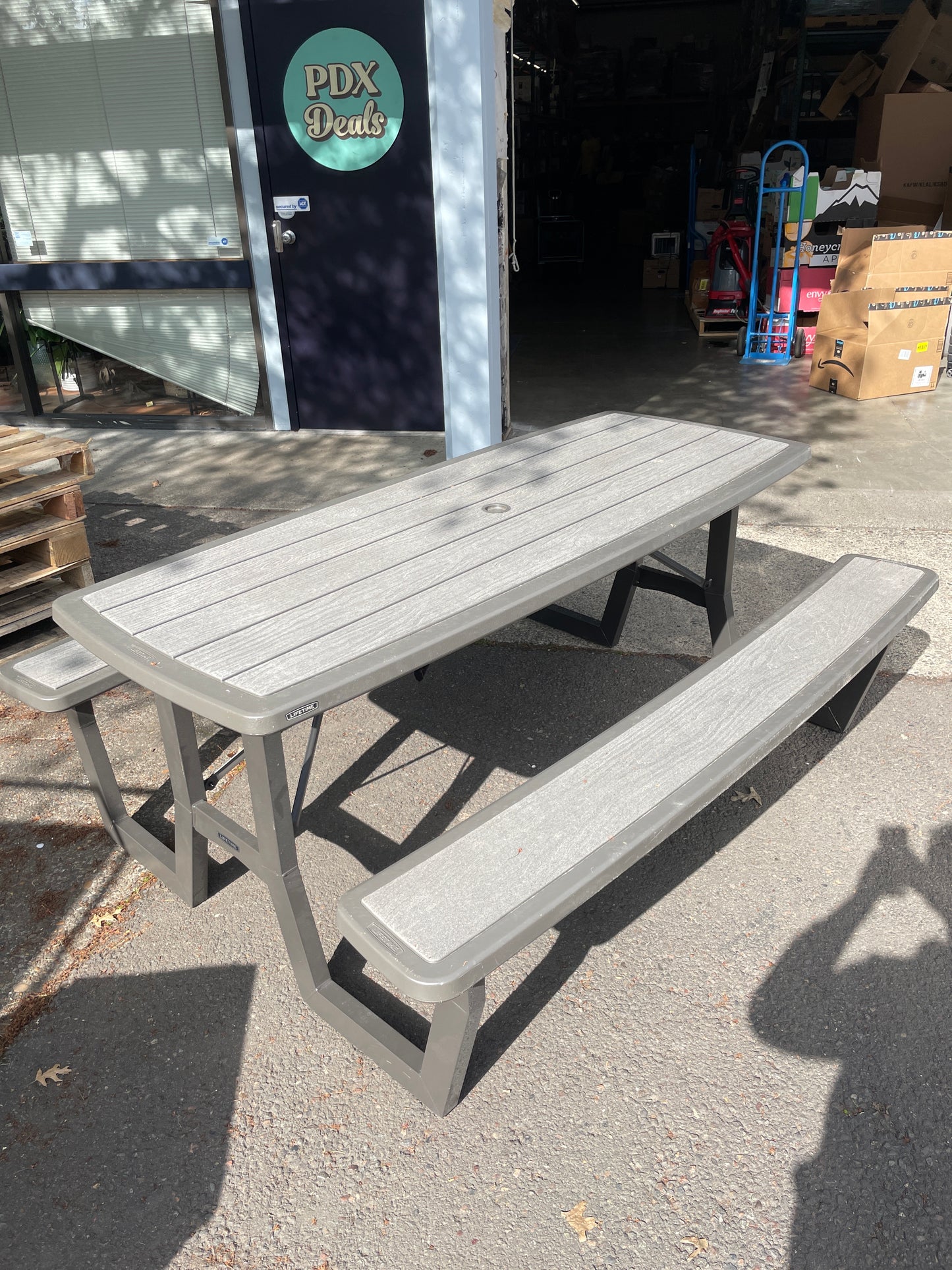 Lifetime Commercial 6ft Folding Picnic Table - Retail $259