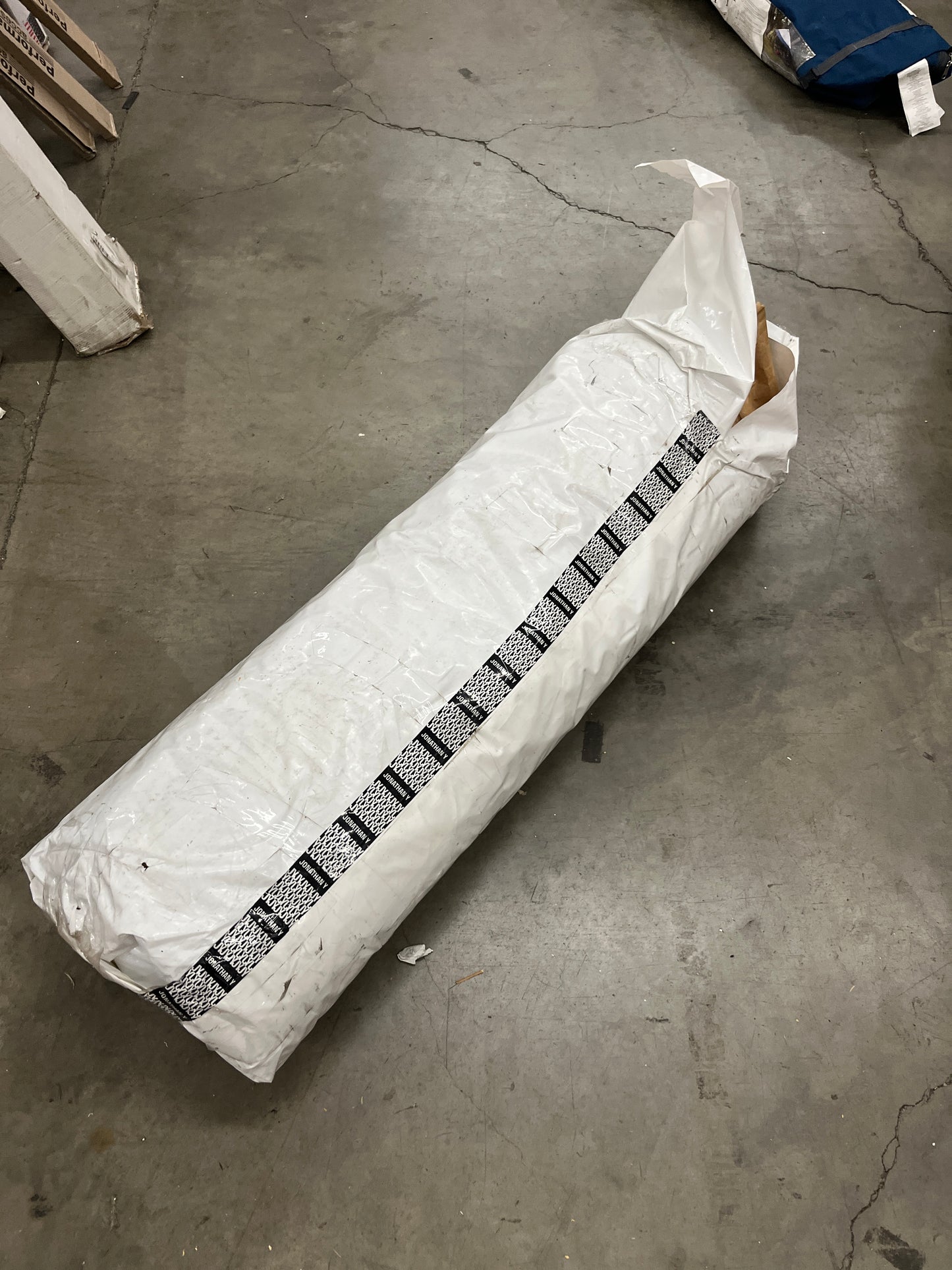 JONATHAN Y NRF102A-8 Pata Hand Woven Chunky Jute Natural 8 ft. x 10 ft. Area Rug Bohemian, Transitional, Rustic, Perfect for Home, Living Room, Kitchen, Bedroom - Retail $179