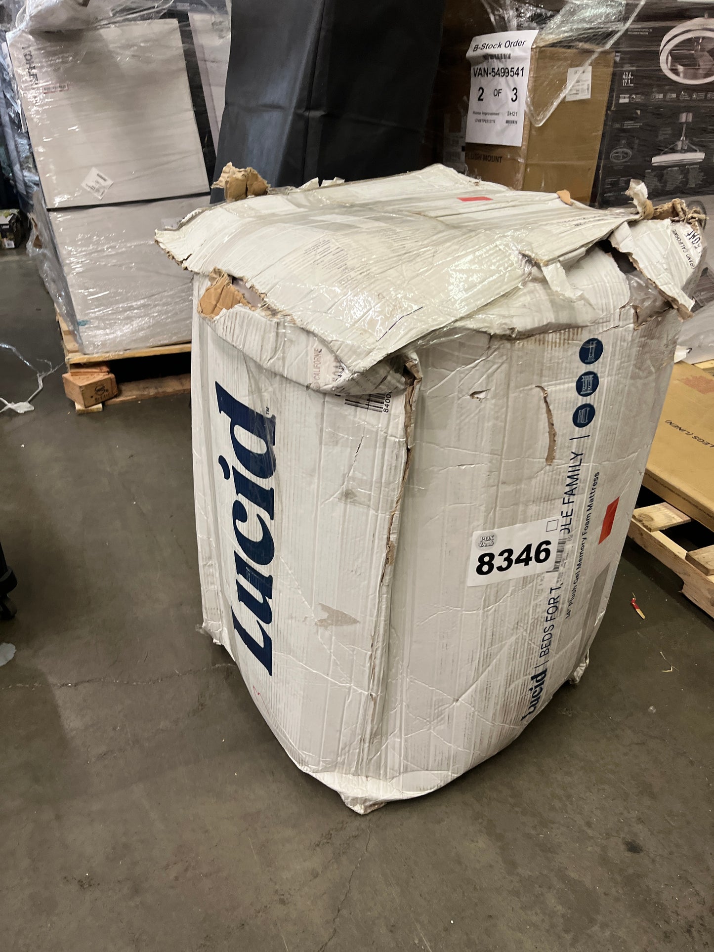 LUCID 14 Inch Memory Foam Mattress - Plush Feel - Memory Foam Infused with Bamboo Charcoal and Gel - Temperature Regulating - Pressure Relief - Breathable - Premium Support - California King Size - Retail $649