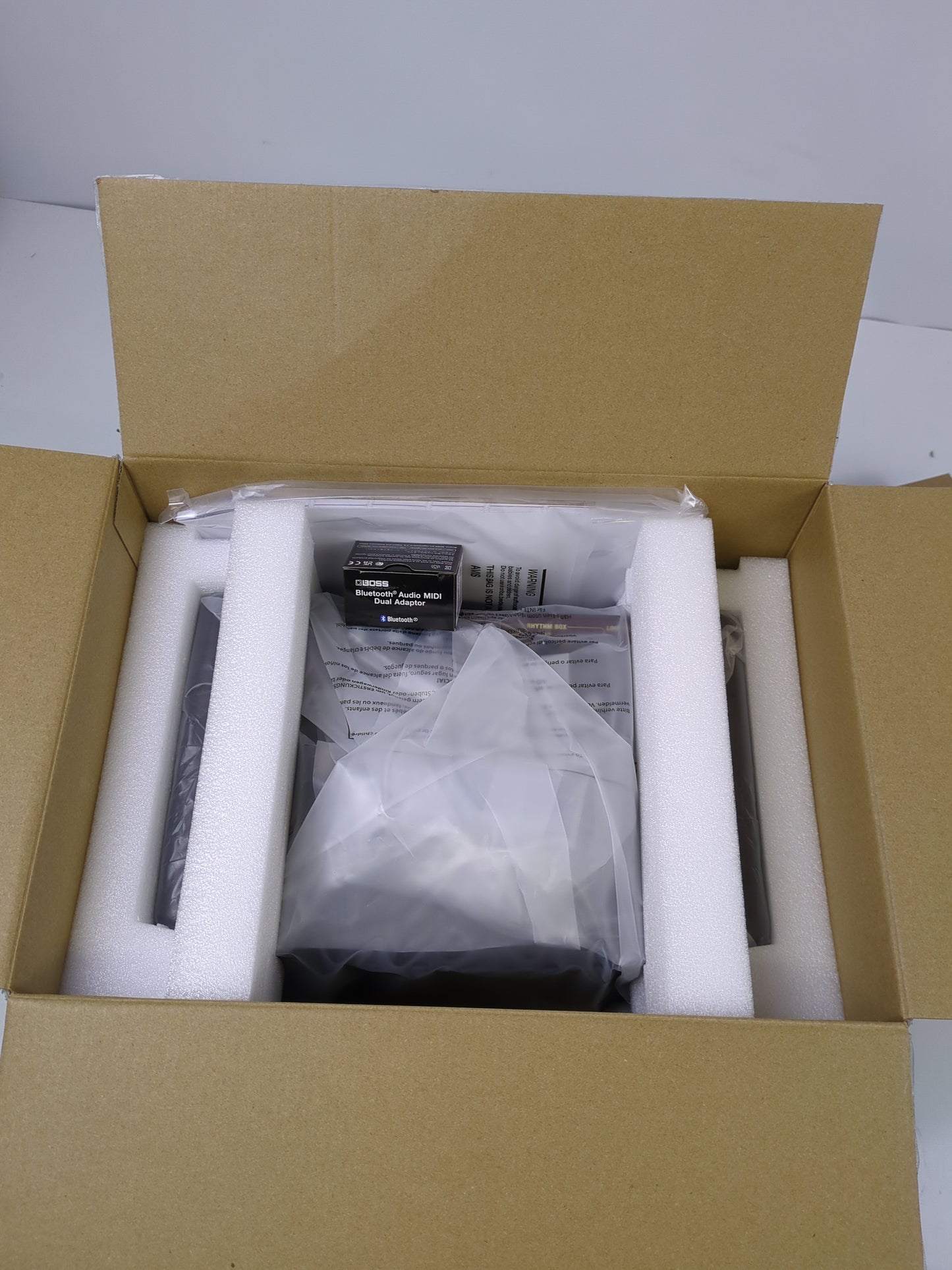 BOSS ACOUSTIC AMPLIFIER - Retail $299