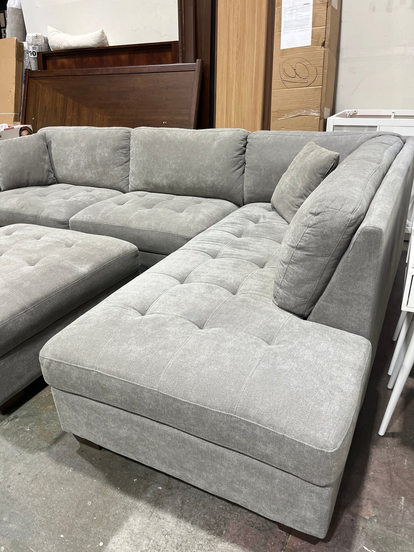 Thomasville Miles Fabric Sectional