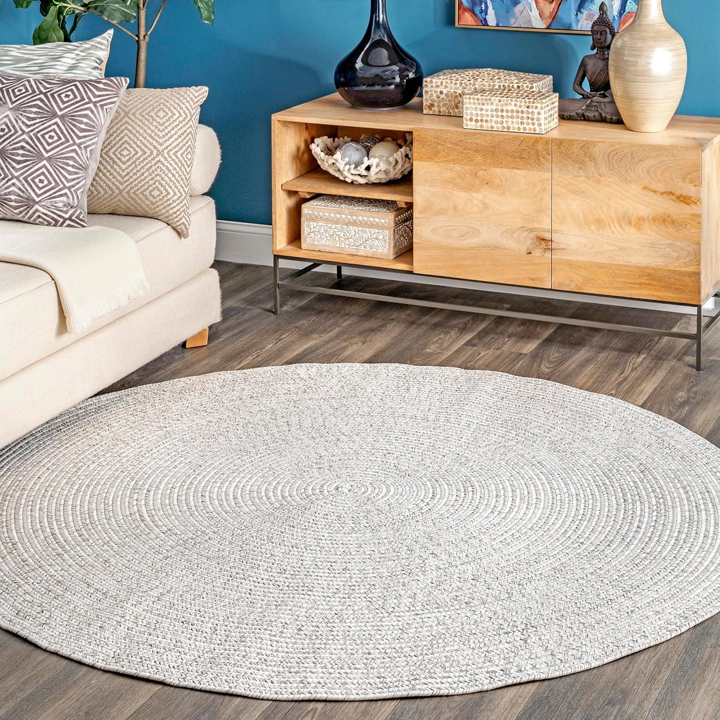 NEW - nuLOOM Wynn Braided Indoor/Outdoor Area Rug, 6ft Round, Ivory - Retail $119