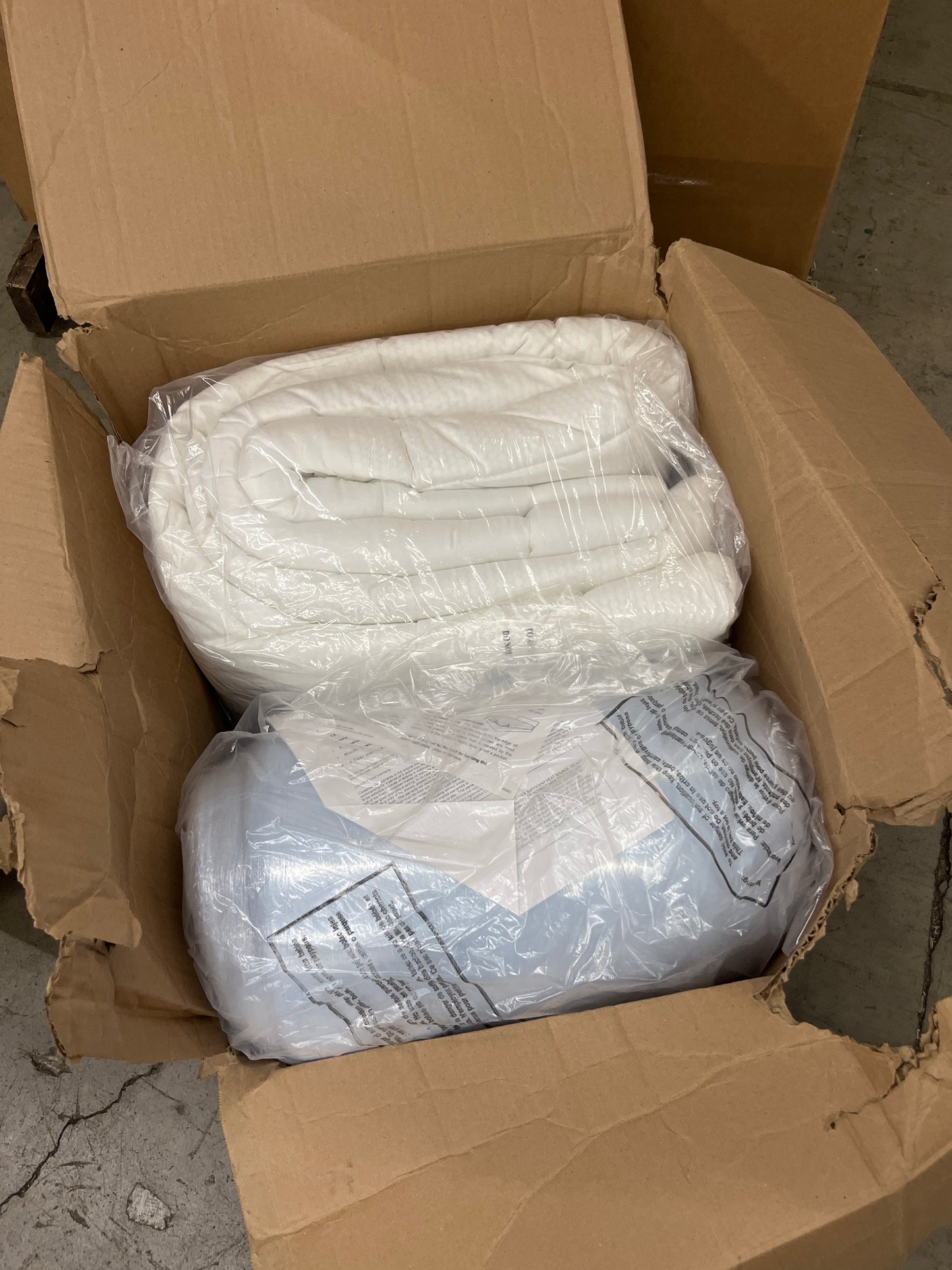 NEW - Mattress Topper Featuring Serene Foam, Queen, 3 inch - Retail $259