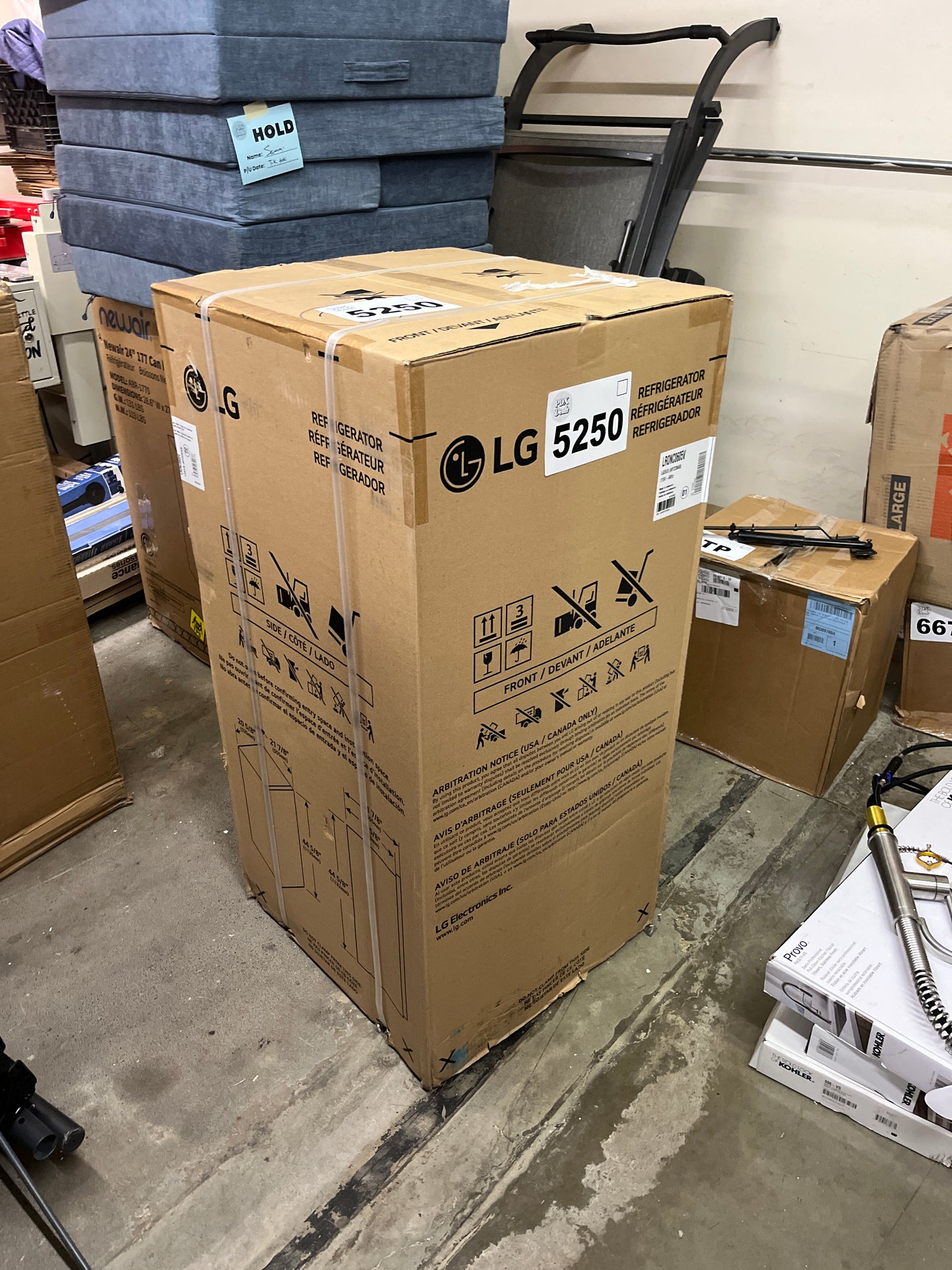 NEW - LG 6.0 cu. ft. Single Door Refrigerator with Inverter Compressor and Pocket Handle in Platinum Silver - Retail $399