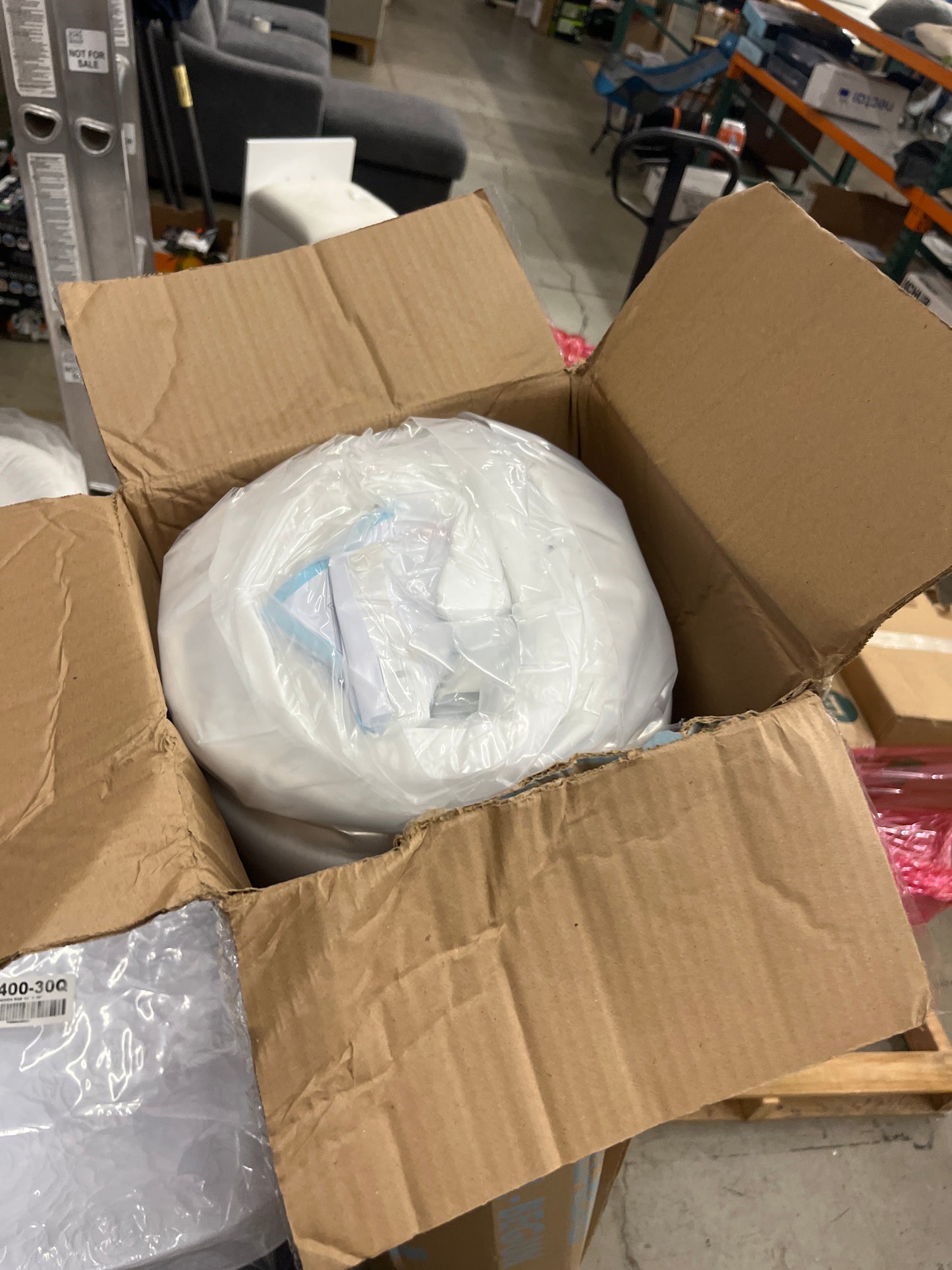 NEW - Best Price Mattress QUEEN 10 inch Mattress Bed-In-A-Box, Green Tea Memory Foam