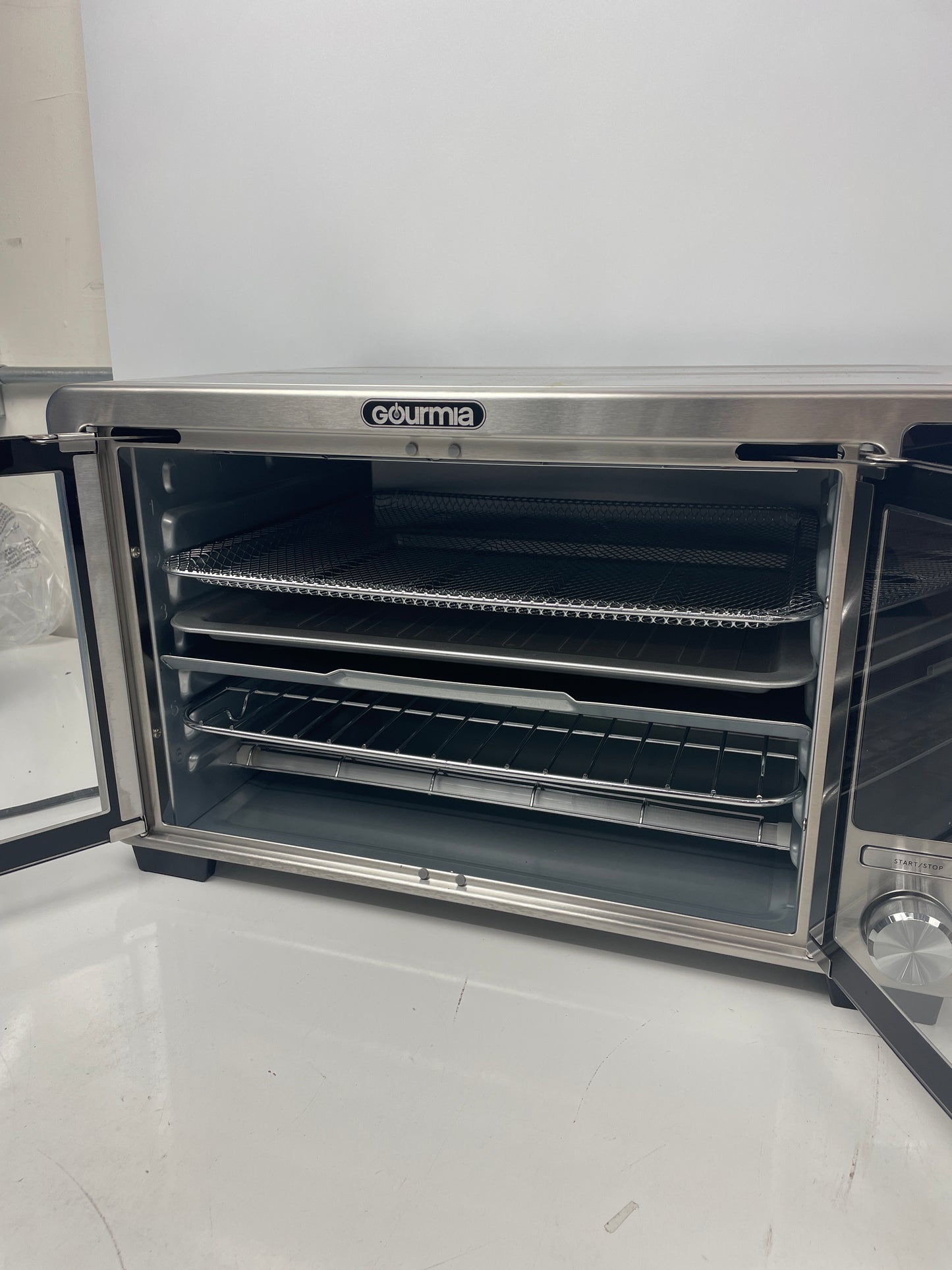NEW - Gourmia XL Digital Countertop Oven with Air Fry - Retail $140