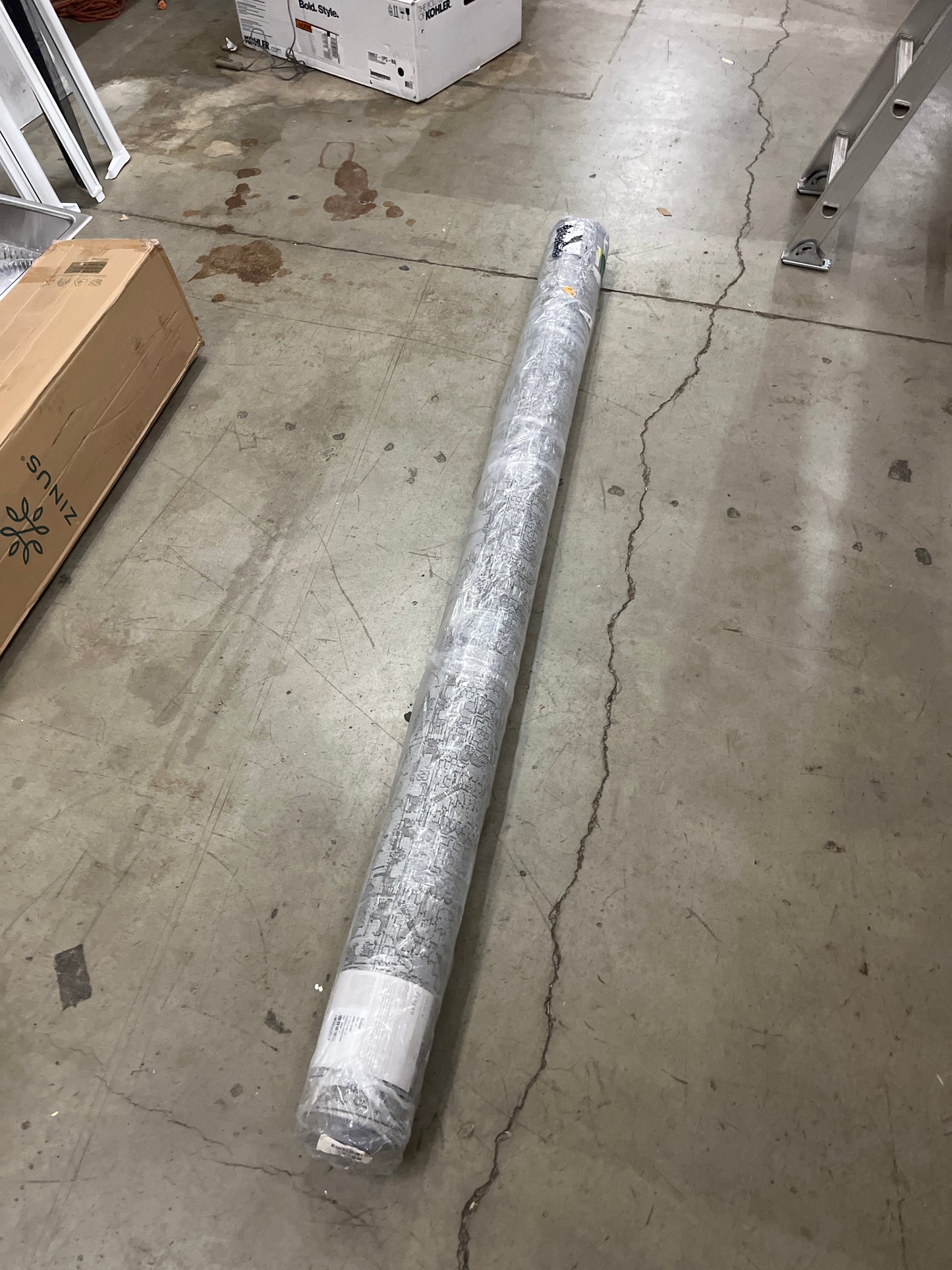 Loloi Teagan Collection 6'-7" x 9'-2" Area Rug in Ivory/Sand - Large Area Rug, Soft Neutral Rug, High-Traffic Area Rug for Living Room, Bedroom, Home Office, Dining Area - Retail $200