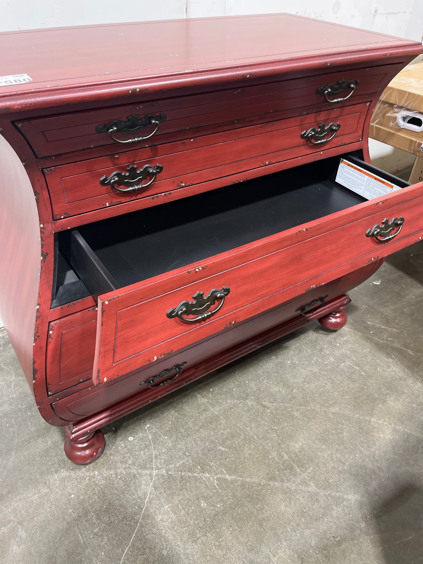 Red Bombe Chest