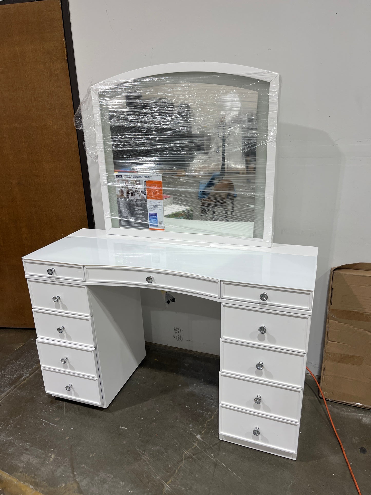 Tresanti Heidi Double Pedestal Vanity Table with Adjustable LED Lighted Mirror