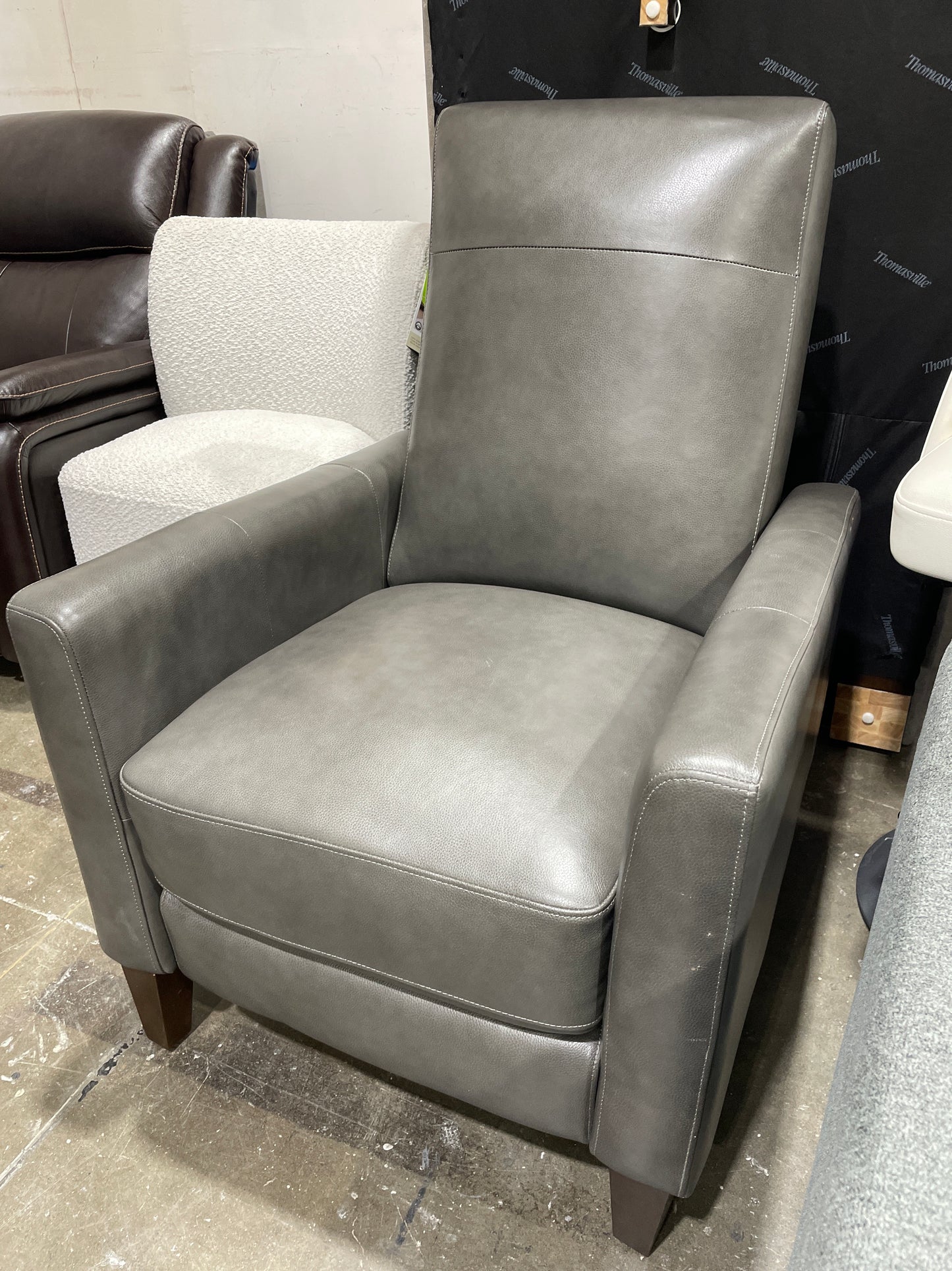 Barcalounger Ridgefield Leather Pushback Recliner