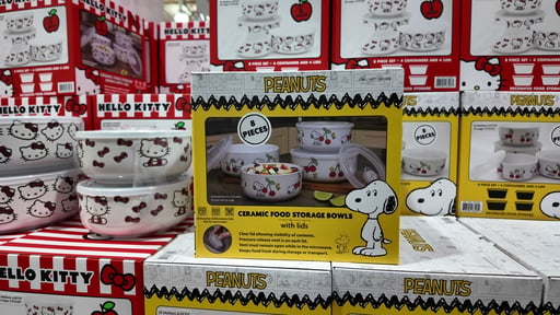 8-Piece Ceramic Food Storage - Peanuts