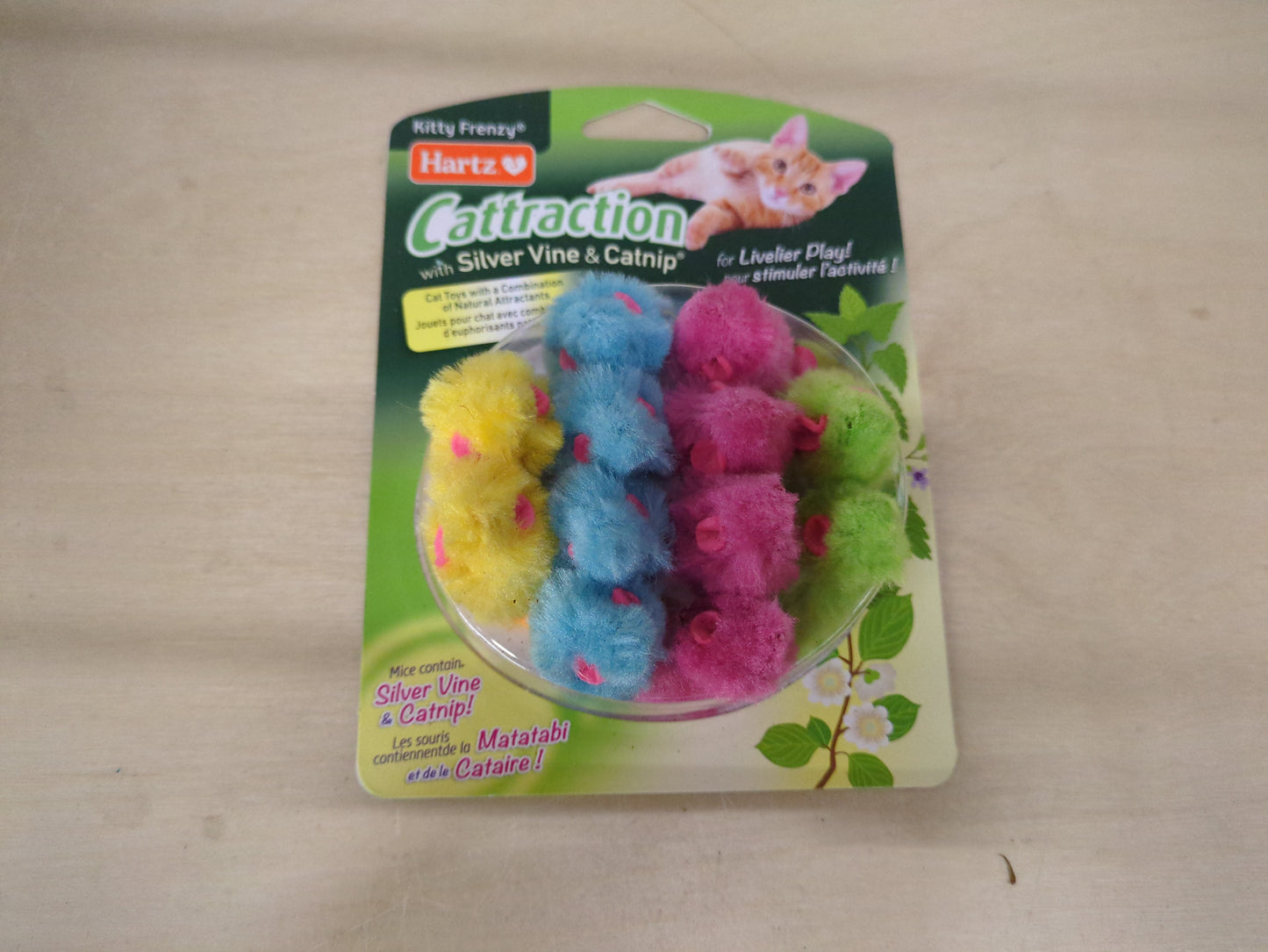 Hartz Cattraction Kitty Frenzy Cat Toy with 12 Silver Vine & Catnip Mice, Multi, All Breed Sizes