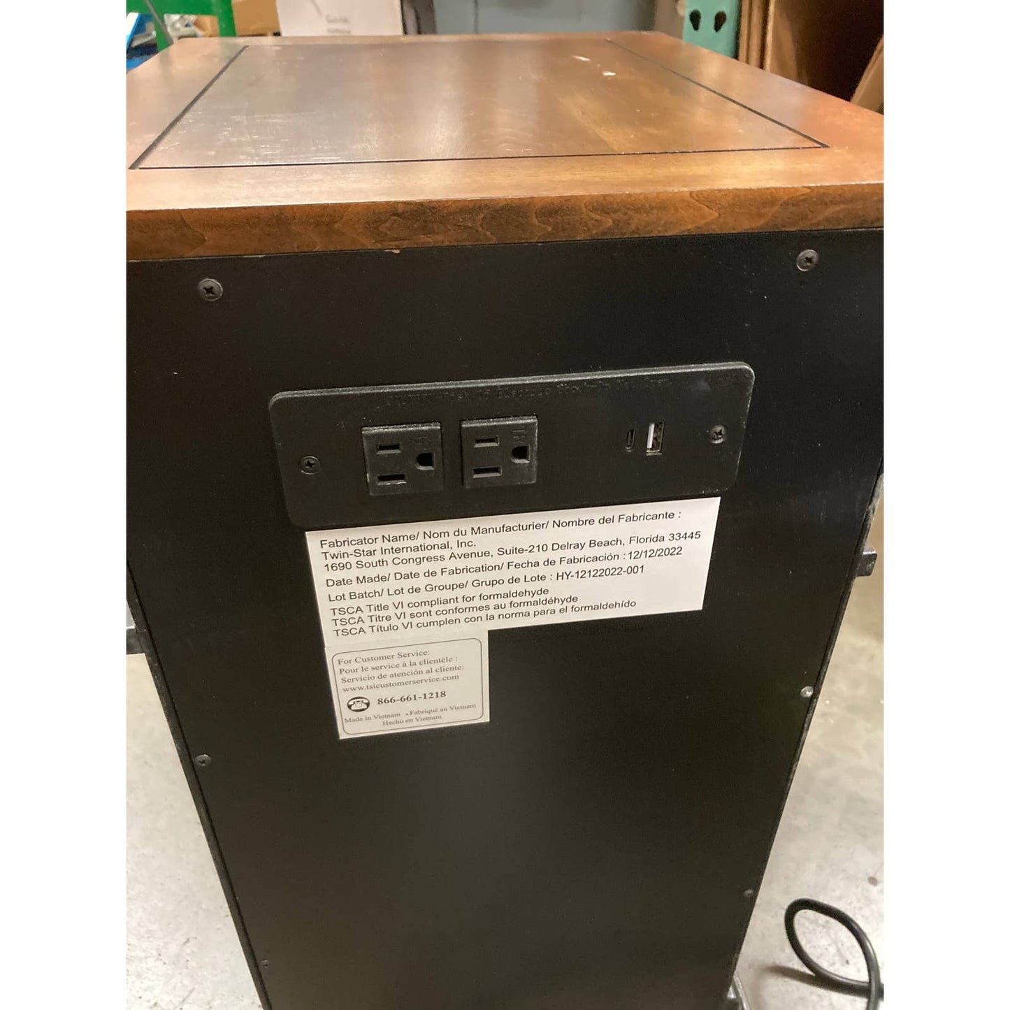 NEW - Costco - Tresanti Nathaniel Chairside Table with Power - Retail $139