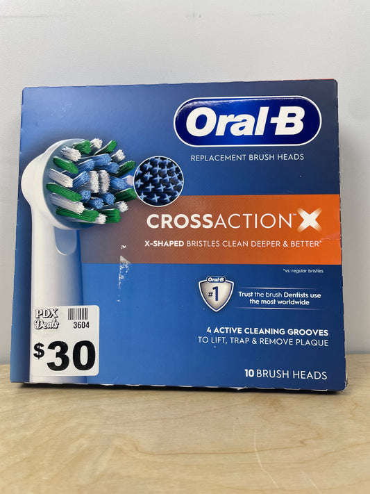NEW - Oral-B CrossAction Replacement Brush Heads with Bacterial Protection (10-Count) - Retail $54