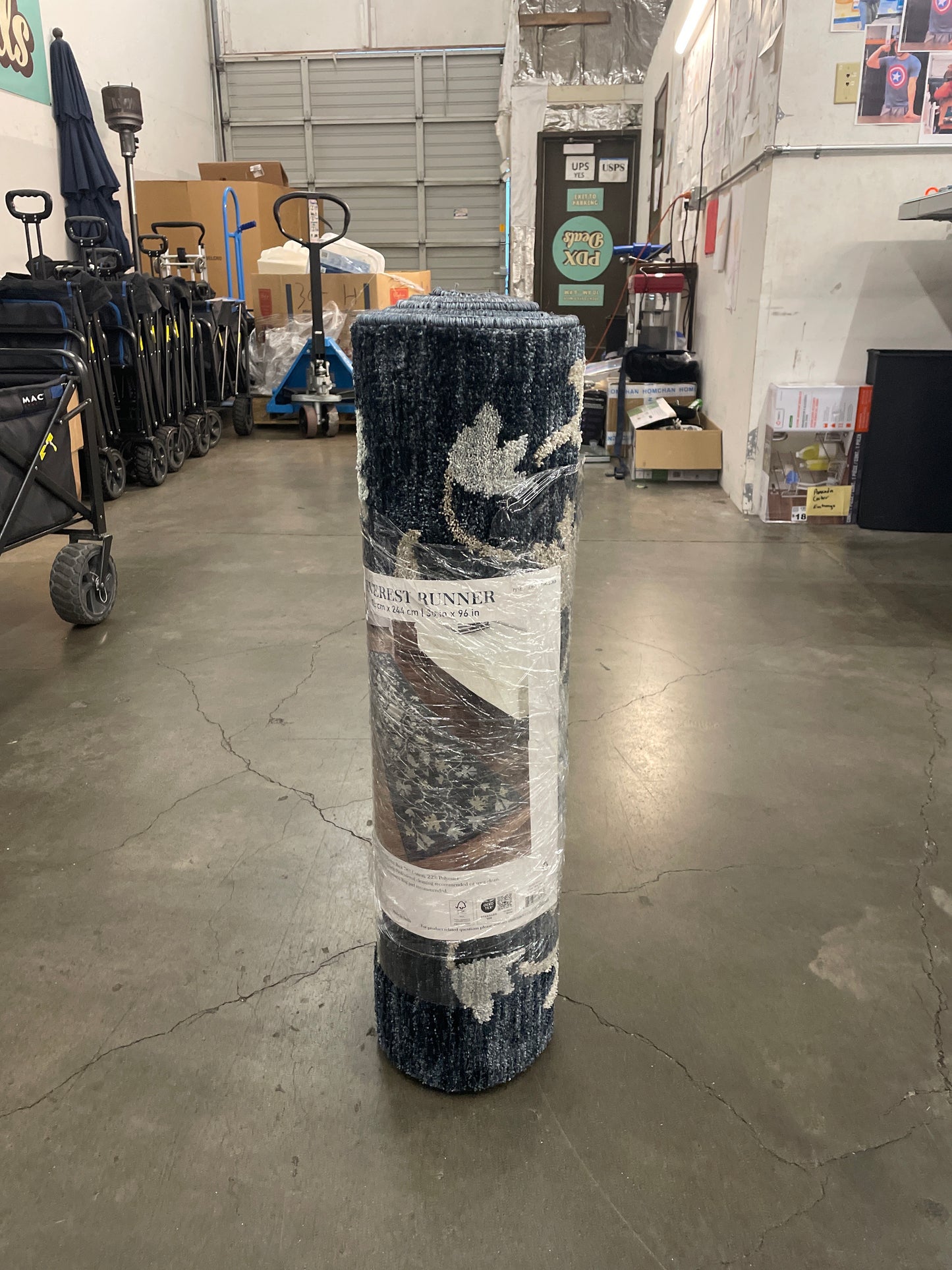 Everest Runner, 2' 6" x 8'