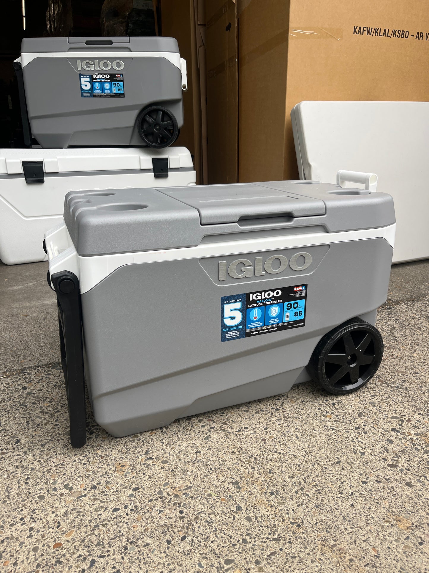 Igloo MaxCold Latitude 90-quart  Roller Cooler