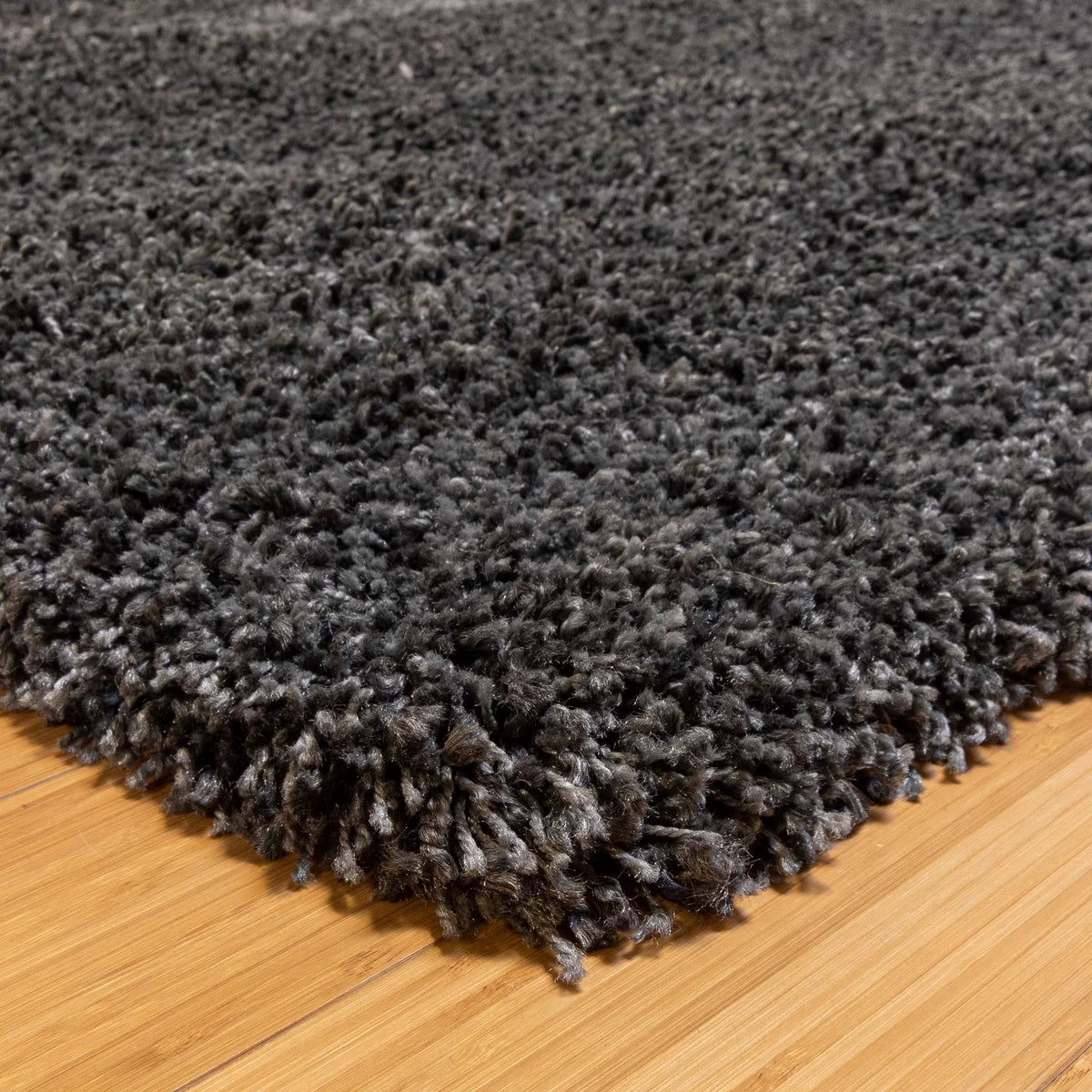 NEW - Thomasville Marketplace Luxury Shag Rug, Gray 5'3" x 7'5" - Retail $159