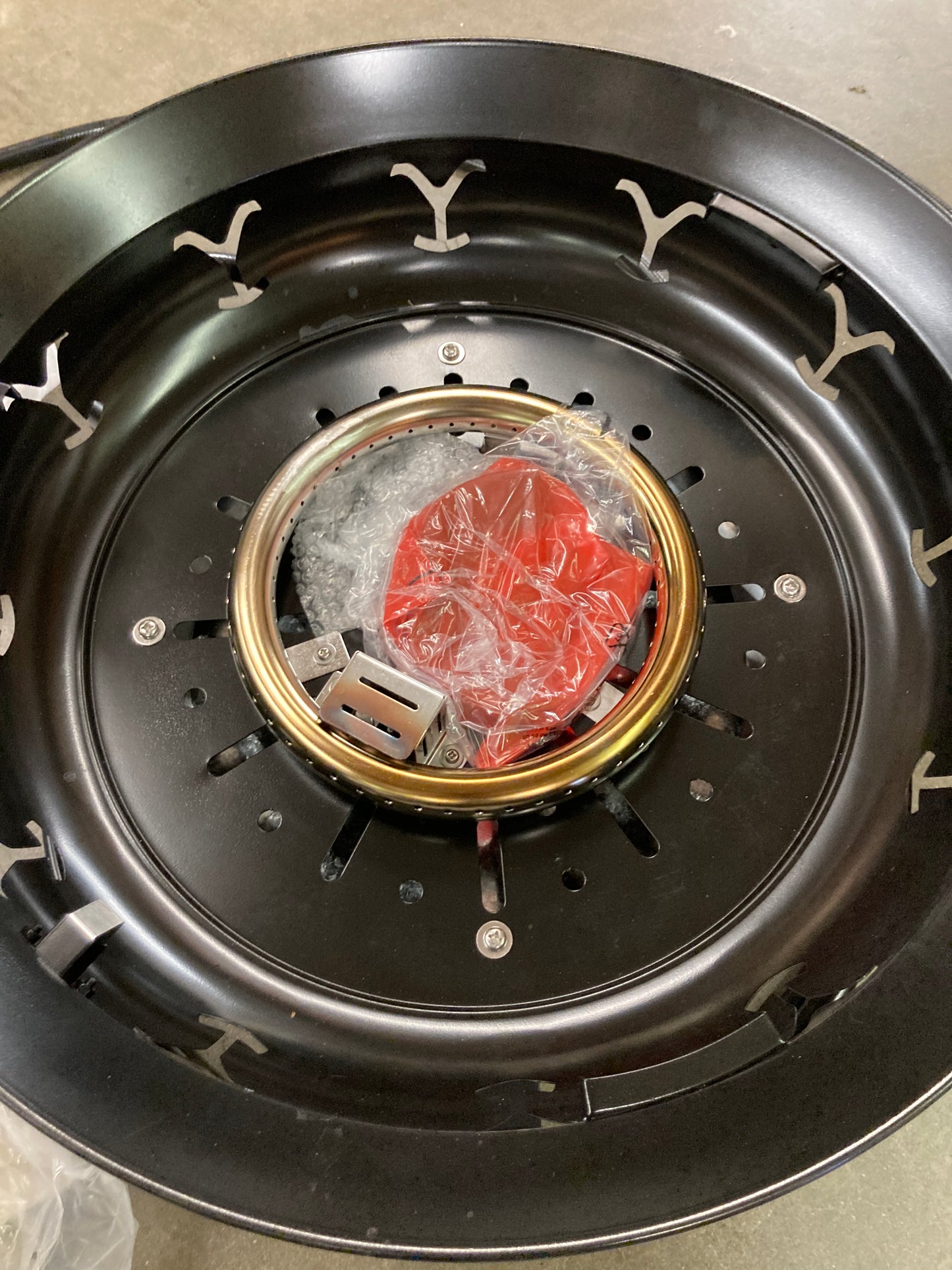 NEW - Costco - Yellowstone Gas Fire Bowl - Retail $89