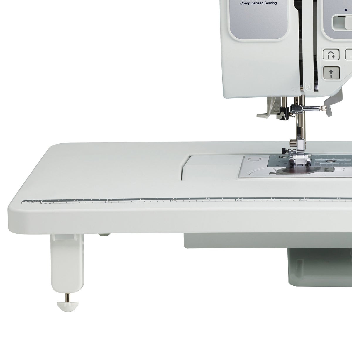 Brother XR3340 Computerized Sewing and Quilting Machine - Retail $180