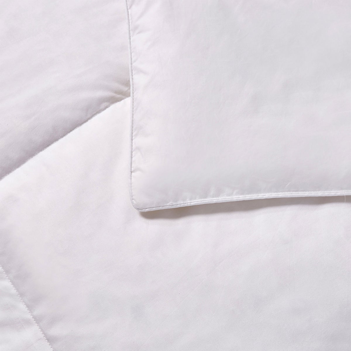 Hotel Grand White Goose Feather & Down Comforter, Twin
