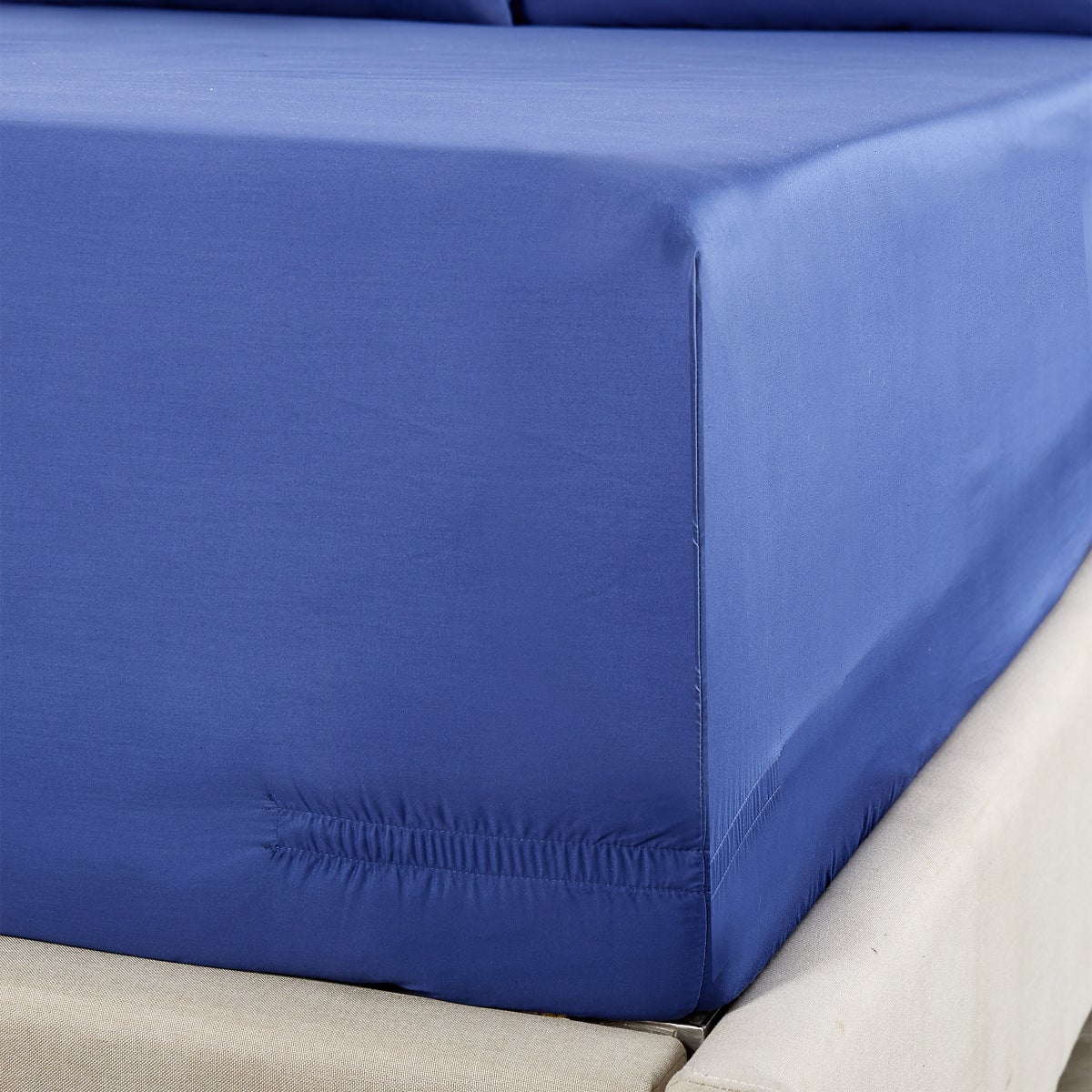 NEW - Kirkland Signature 680 Thread Count Sheet Set, Full