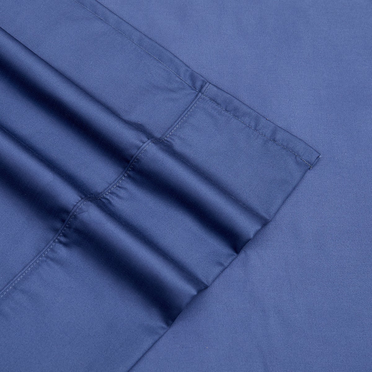 NEW - Kirkland Signature 680 Thread Count Sheet Set, Dark Blue, King